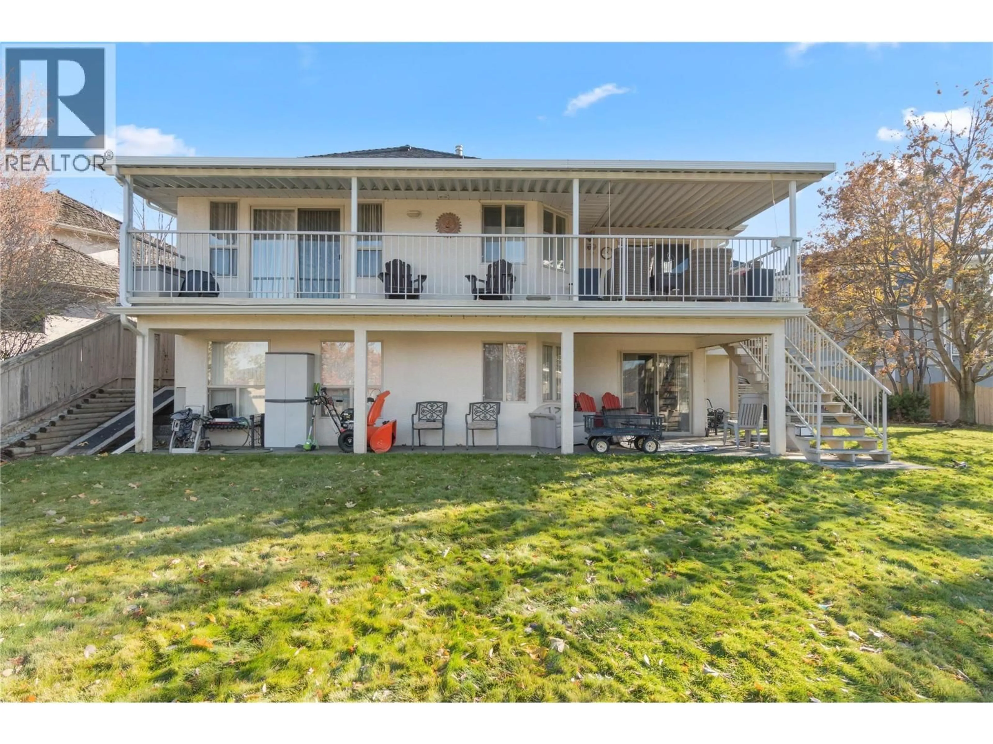 A pic from outside/outdoor area/front of a property/back of a property/a pic from drone, unknown for 1274 ST ANDREWS WAY, Kamloops British Columbia V1S1S6