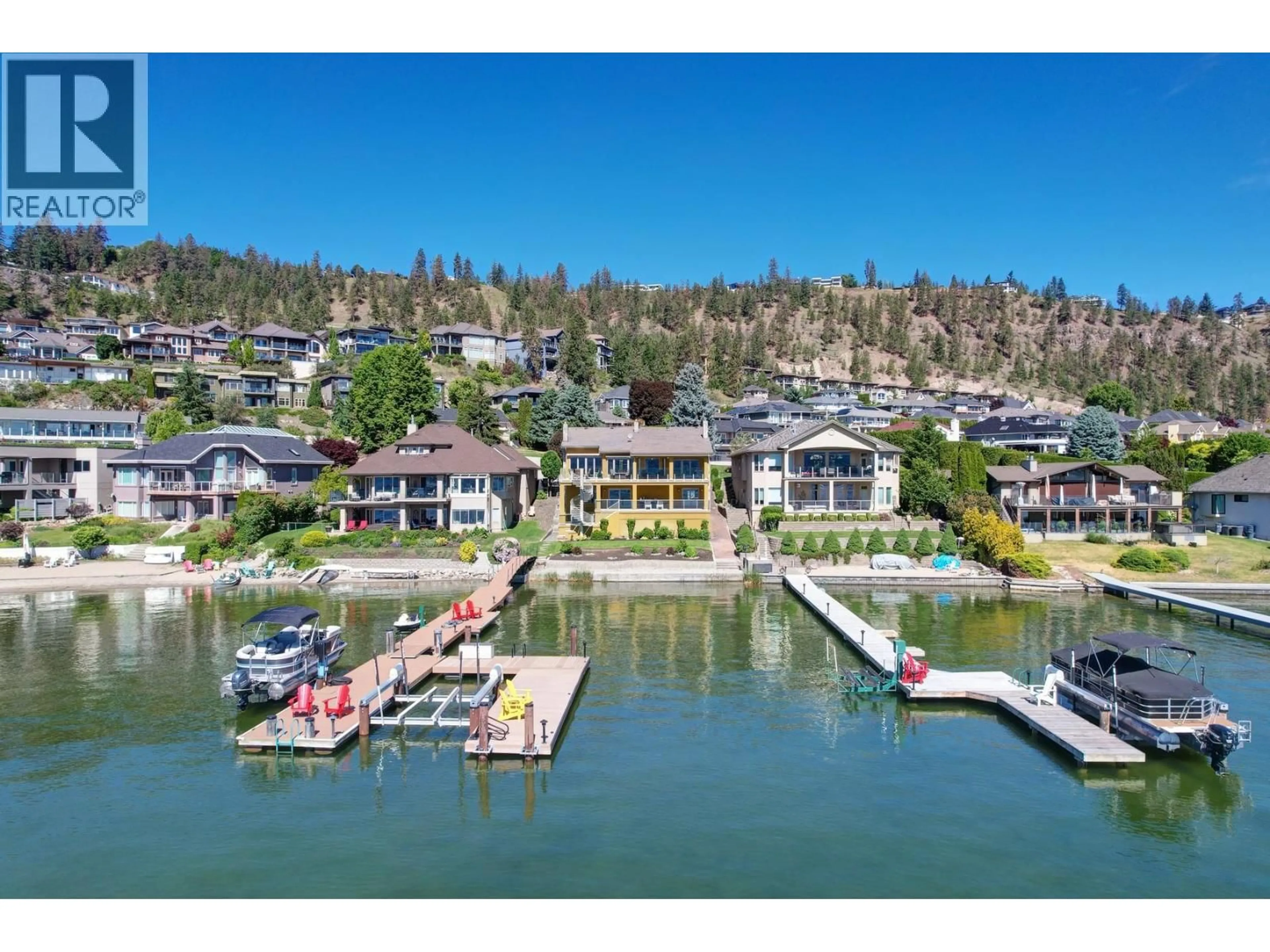 A pic from outside/outdoor area/front of a property/back of a property/a pic from drone, water/lake/river/ocean view for 529 ZDRALEK COVE, West Kelowna British Columbia V1Z3J7