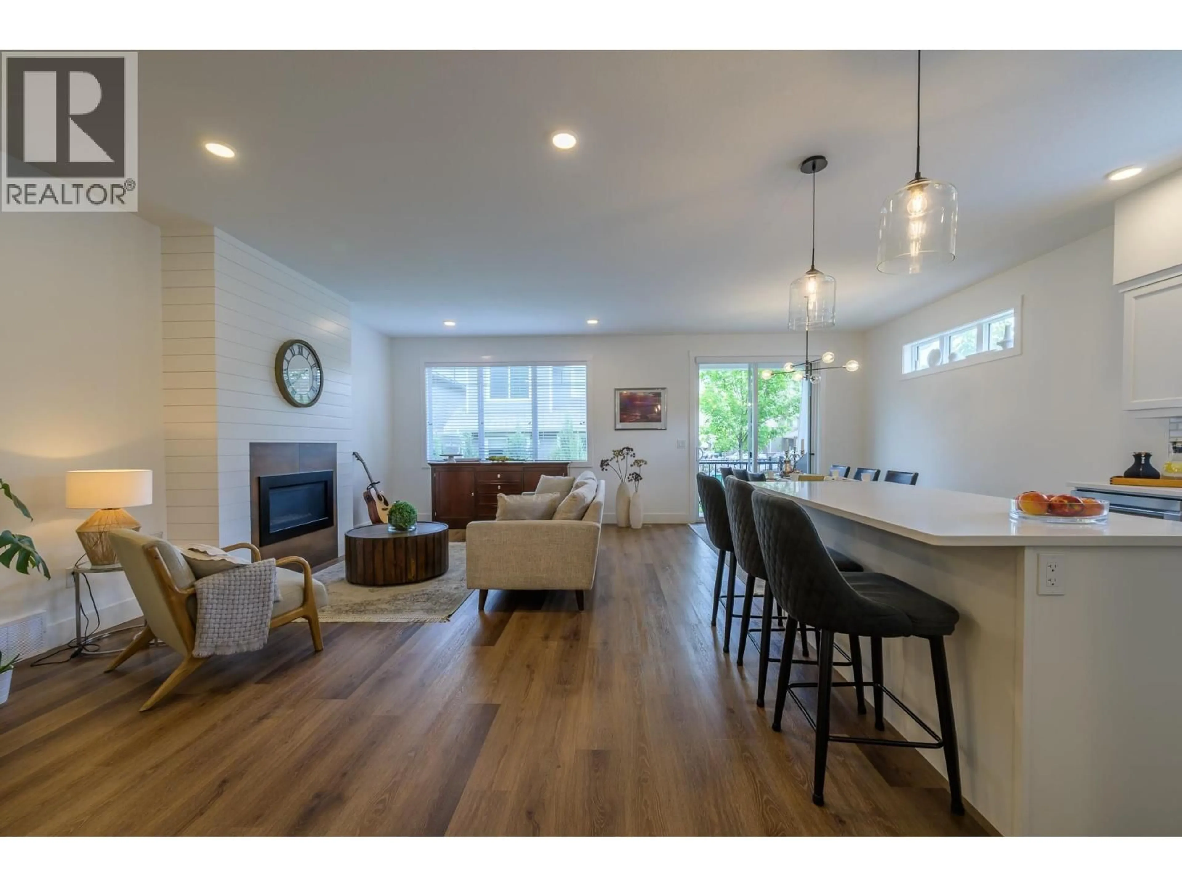 Open concept kitchen, wood/laminate floor for 159 - 200 GRAND BOULEVARD, Kamloops British Columbia V2C0H3