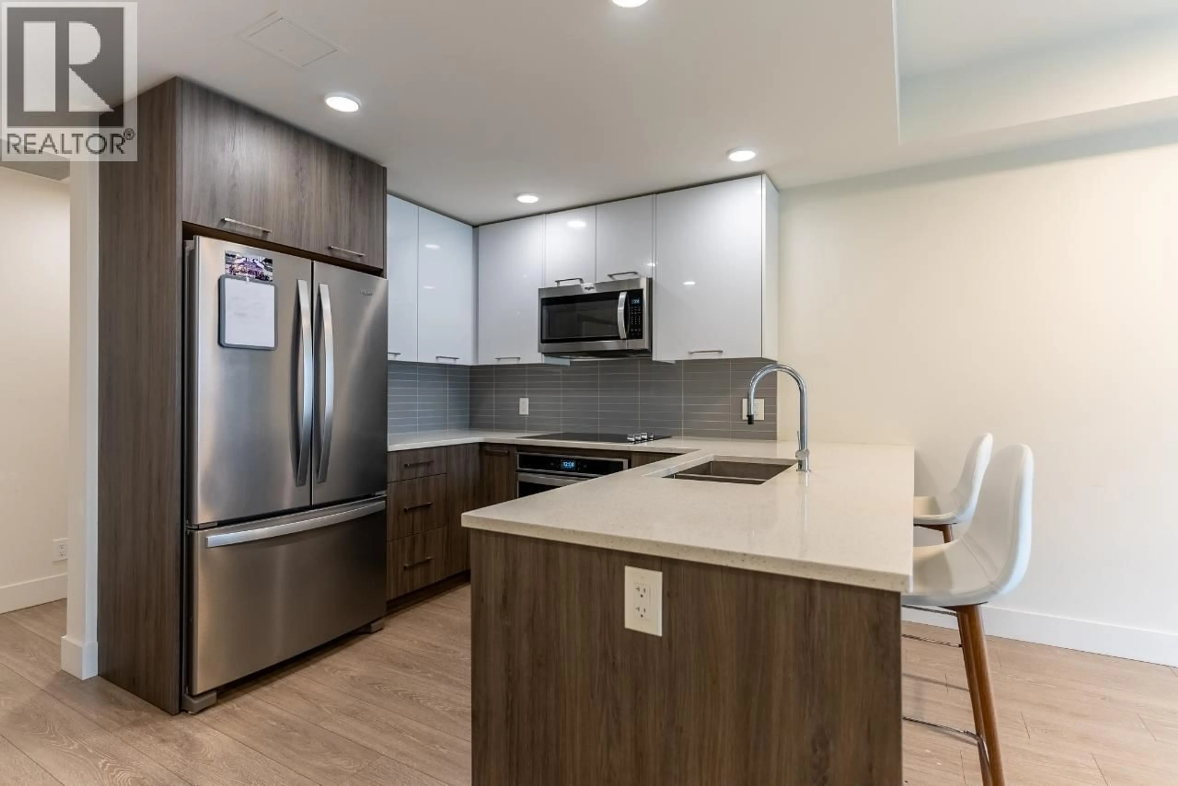 Unknown for 204 - 885 UNIVERSITY DRIVE, Kamloops British Columbia V2C0K2