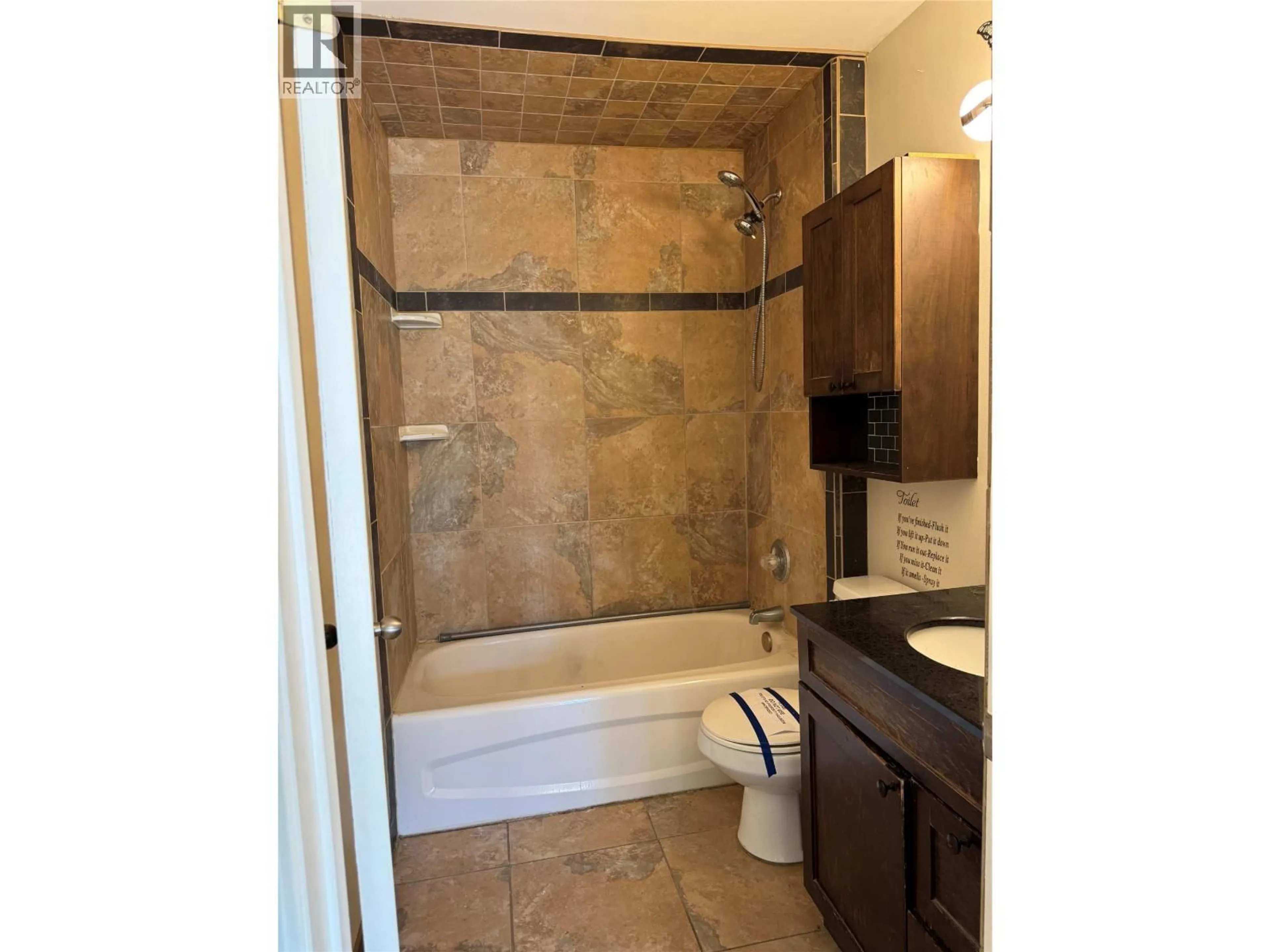 Standard bathroom, ceramic/tile floor for 1108 118 AVENUE, Dawson Creek British Columbia V1G3H5