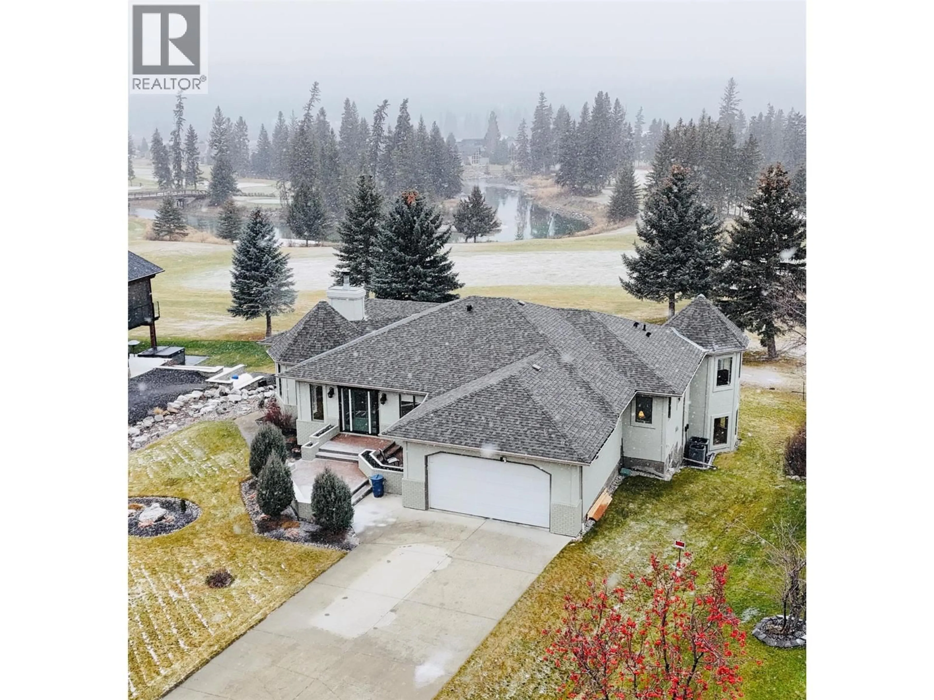 A pic from outside/outdoor area/front of a property/back of a property/a pic from drone, water/lake/river/ocean view for 5179 RIVERVIEW ROAD, Fairmont Hot Springs British Columbia V0B1L1