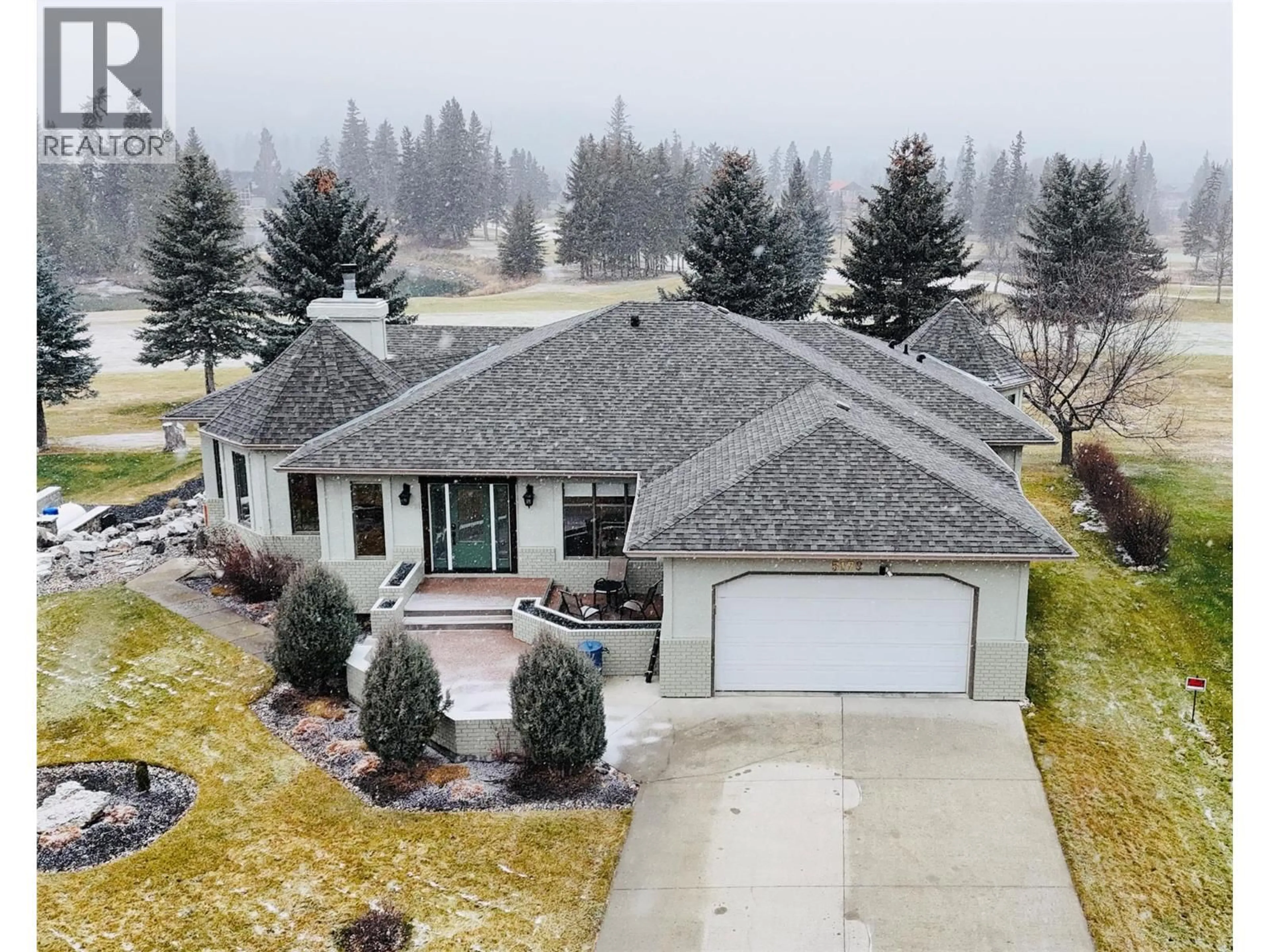 A pic from outside/outdoor area/front of a property/back of a property/a pic from drone, street for 5179 RIVERVIEW ROAD, Fairmont Hot Springs British Columbia V0B1L1