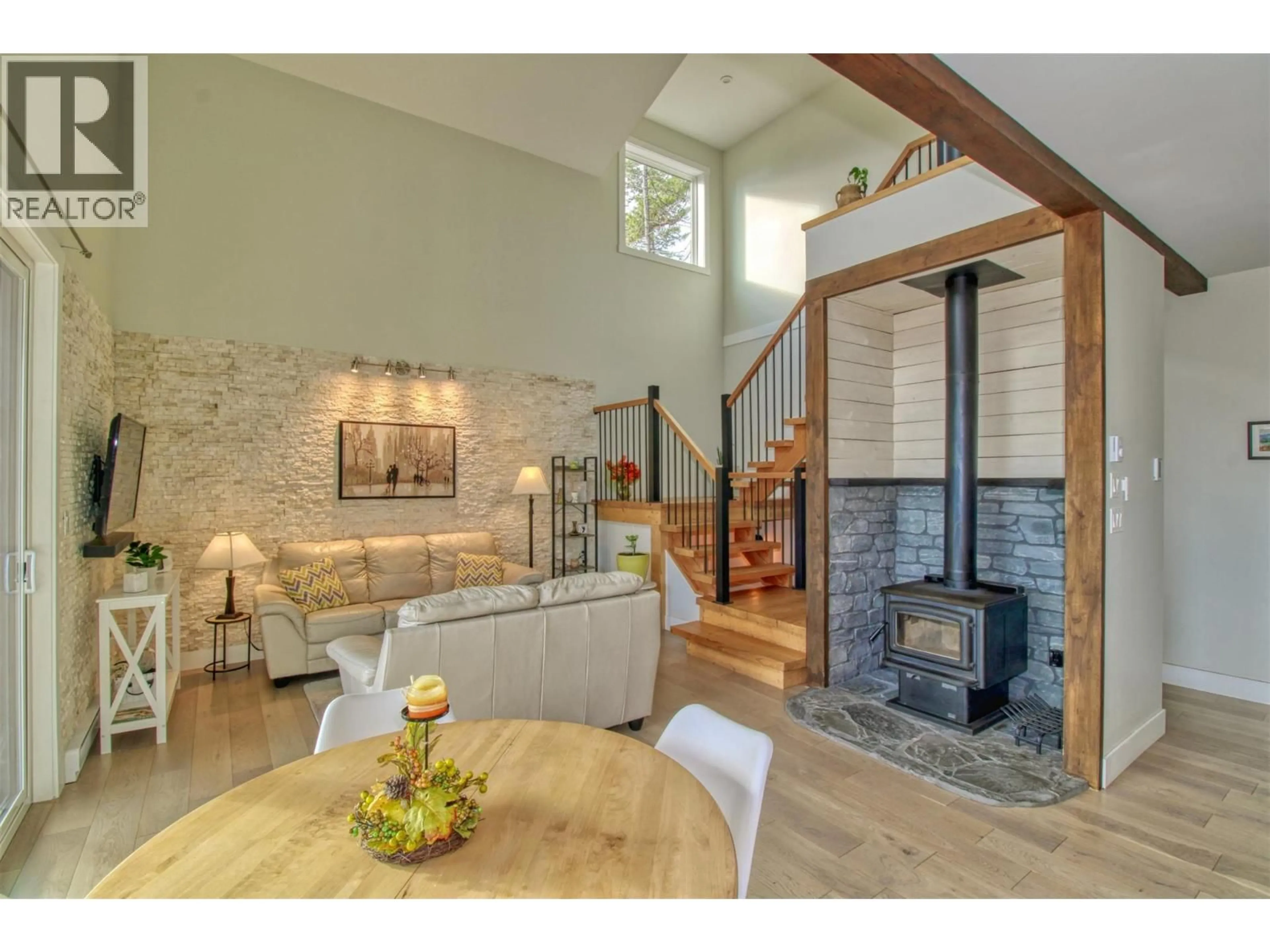 Unknown for 634 UDELL ROAD, Vernon British Columbia V1H2G3