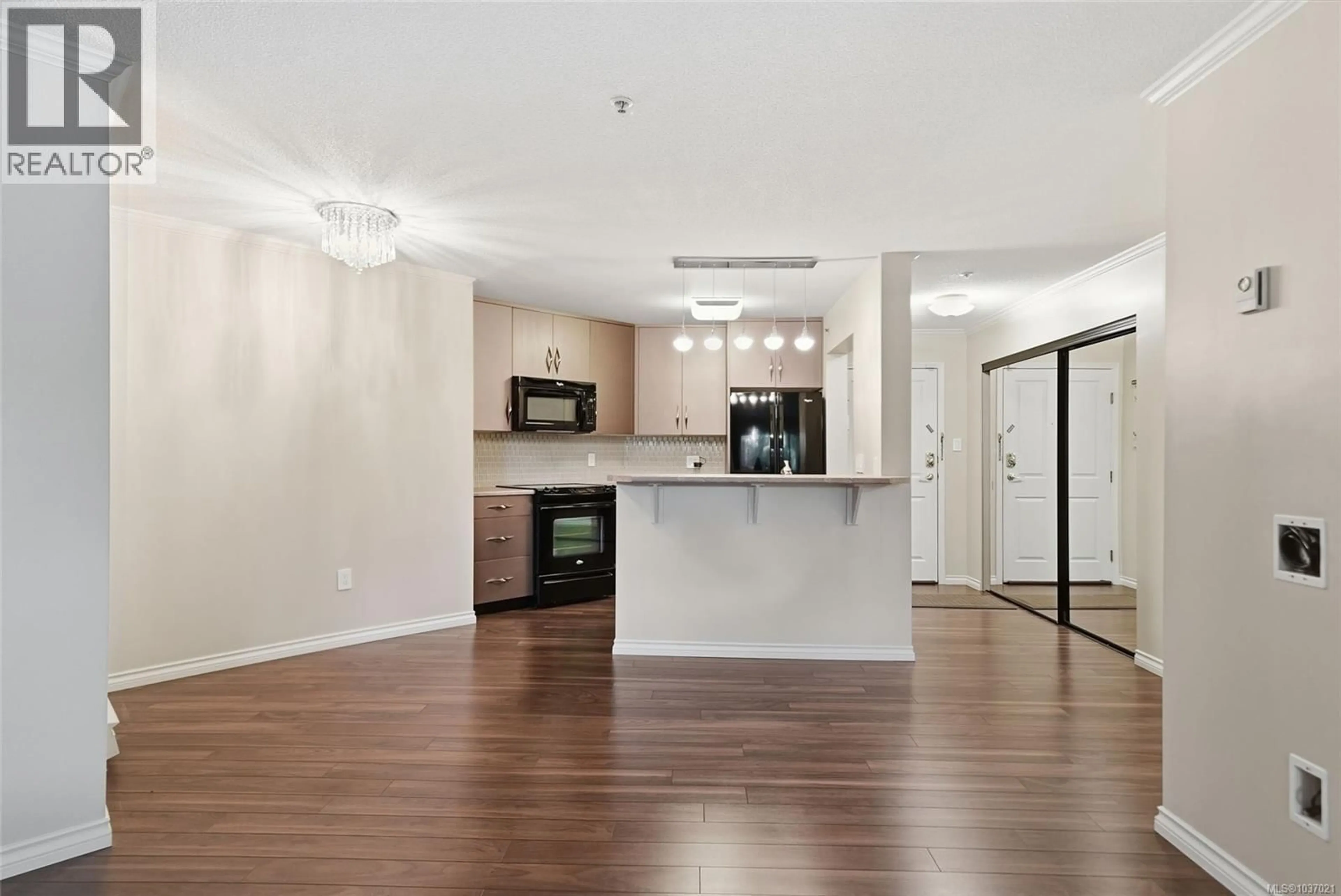 Unknown for 107 - 1685 ESTEVAN ROAD, Nanaimo British Columbia V9S5V9