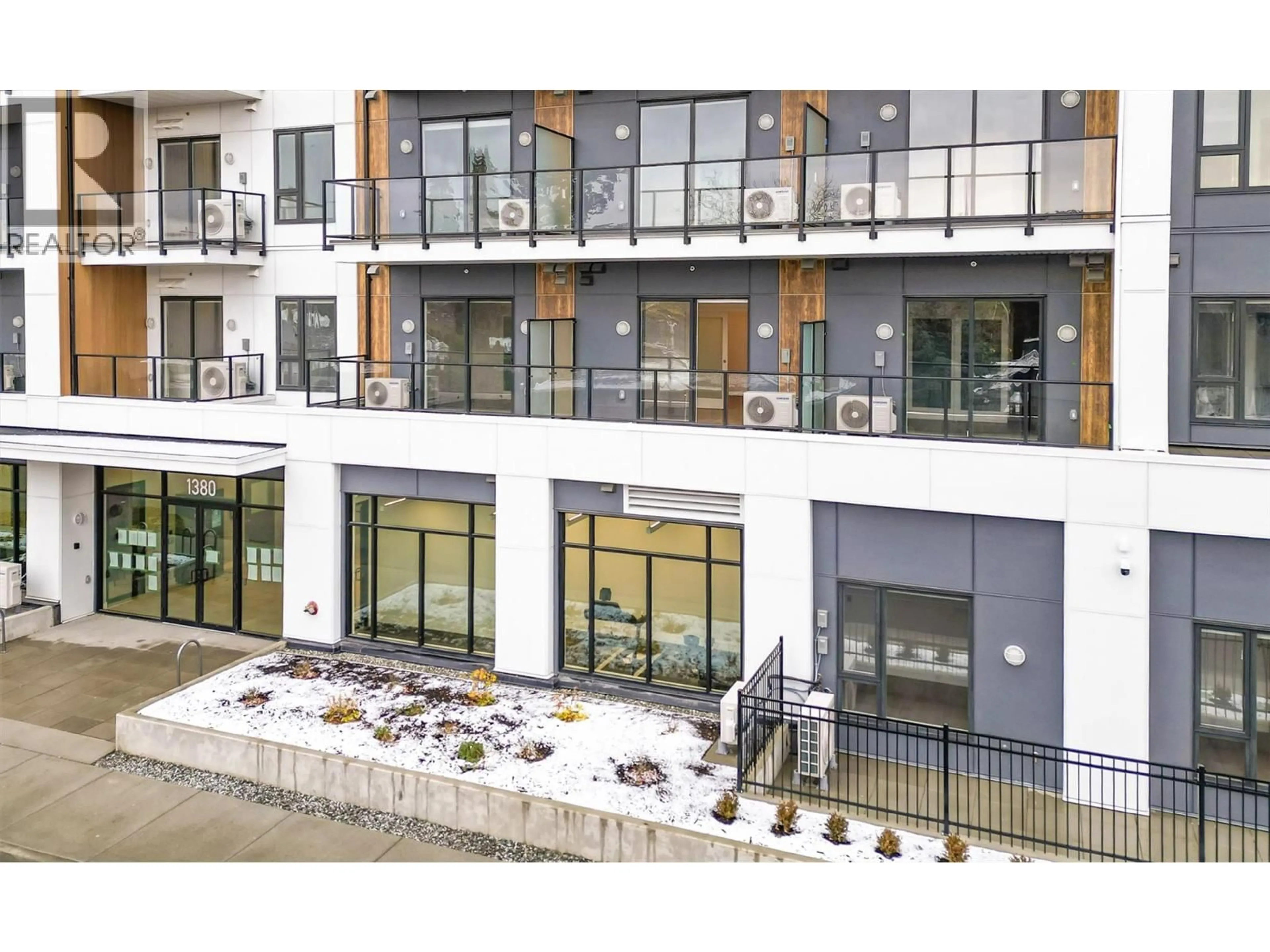 Patio, building for 203 - 1380 PRIDHAM AVENUE, Kelowna British Columbia V1Y0P7