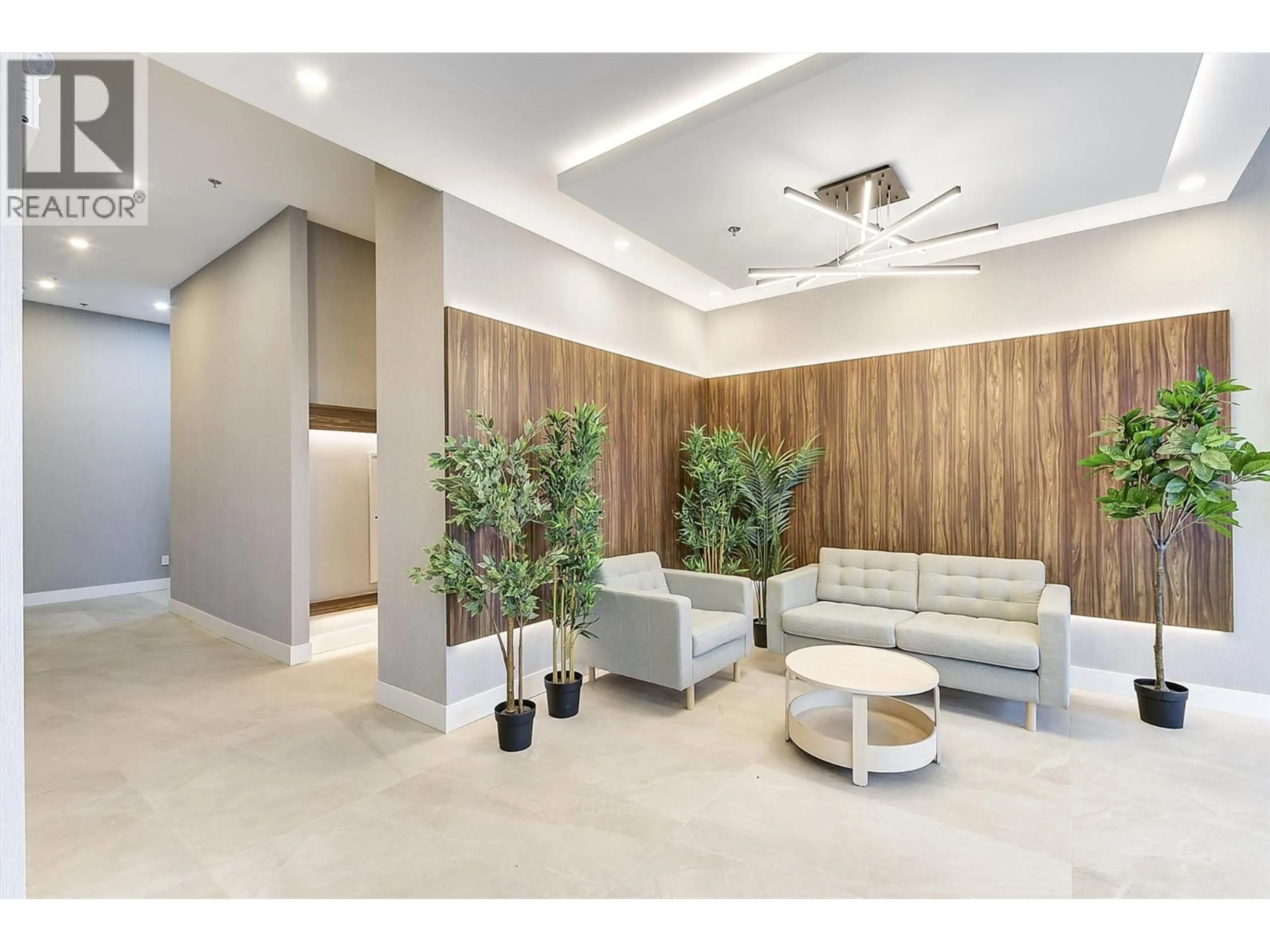 Lobby for 203 - 1380 PRIDHAM AVENUE, Kelowna British Columbia V1Y0P7