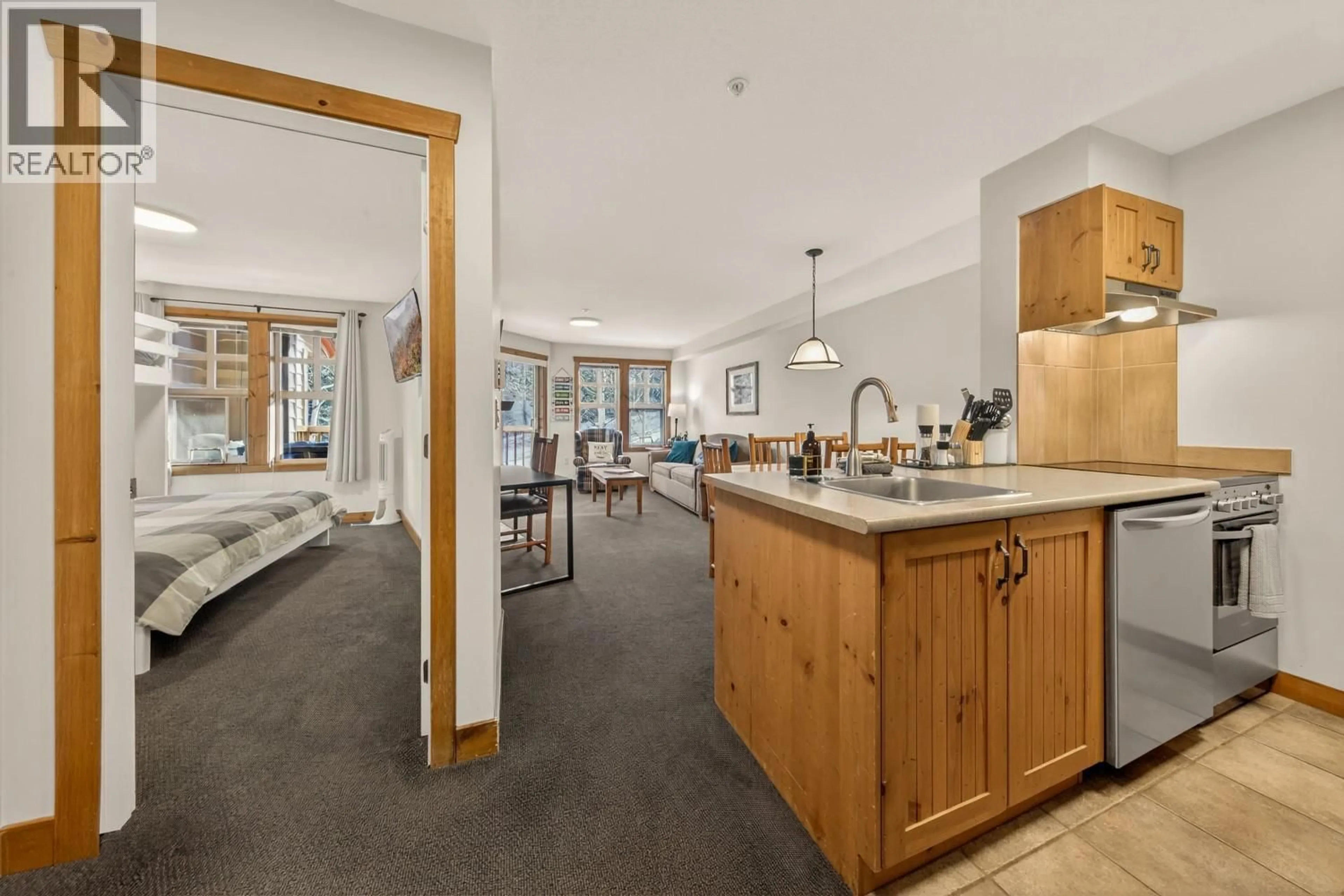 Open concept kitchen, unknown for 415 - 2090 SUMMIT DRIVE, Panorama British Columbia V0A1T0