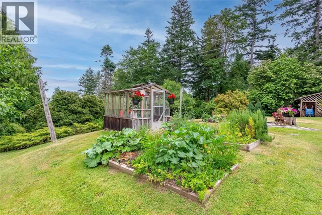 5920 MOSLEY ROAD, Courtenay 2