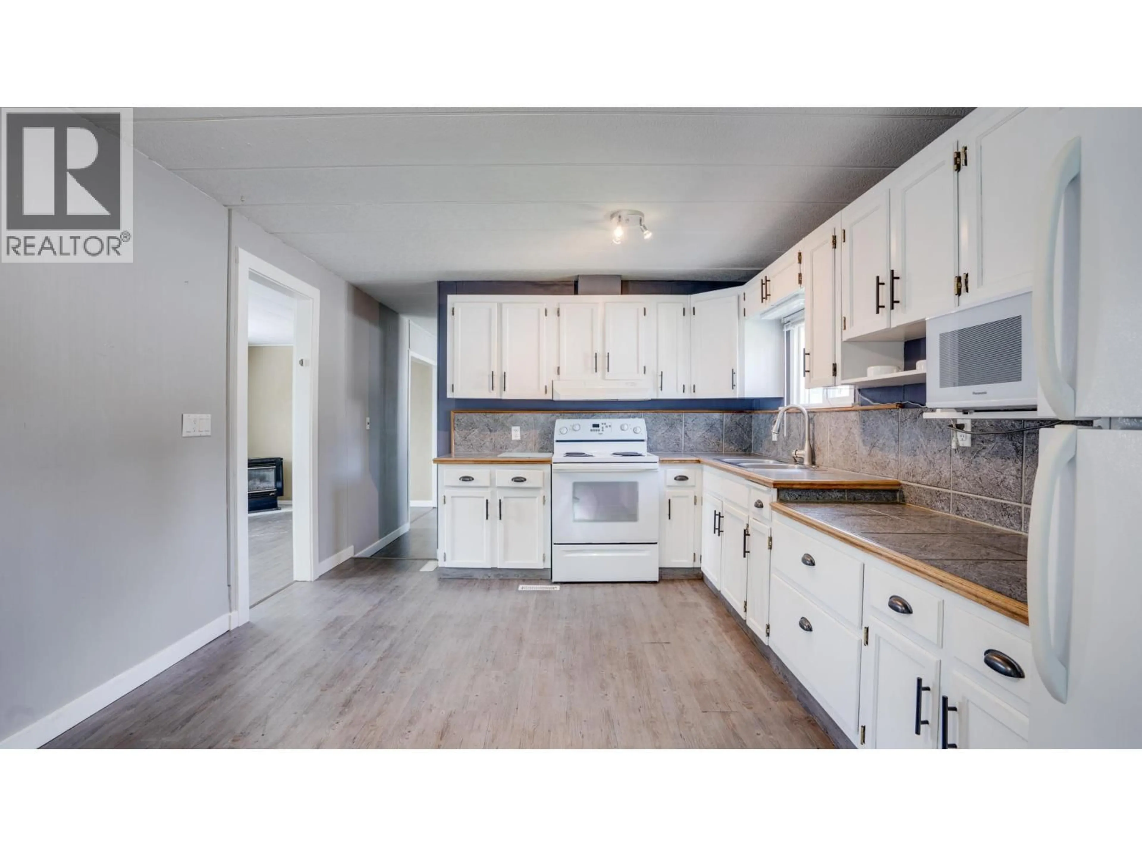 Unknown for 61 - 5484 25 AVENUE, Vernon British Columbia V1T7A8