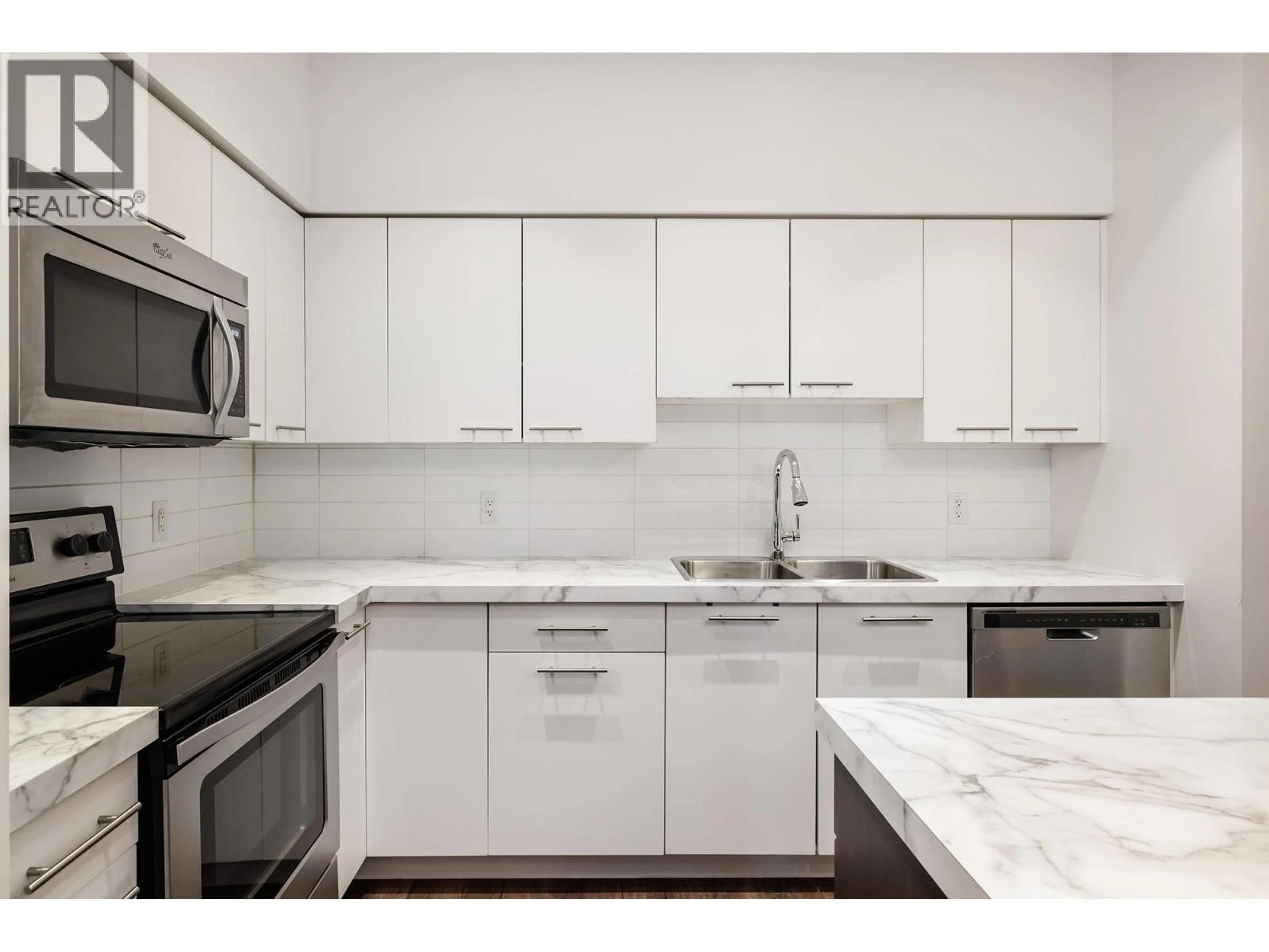 Standard kitchen, unknown for 214 - 975 ACADEMY WAY, Kelowna British Columbia V1V3C8