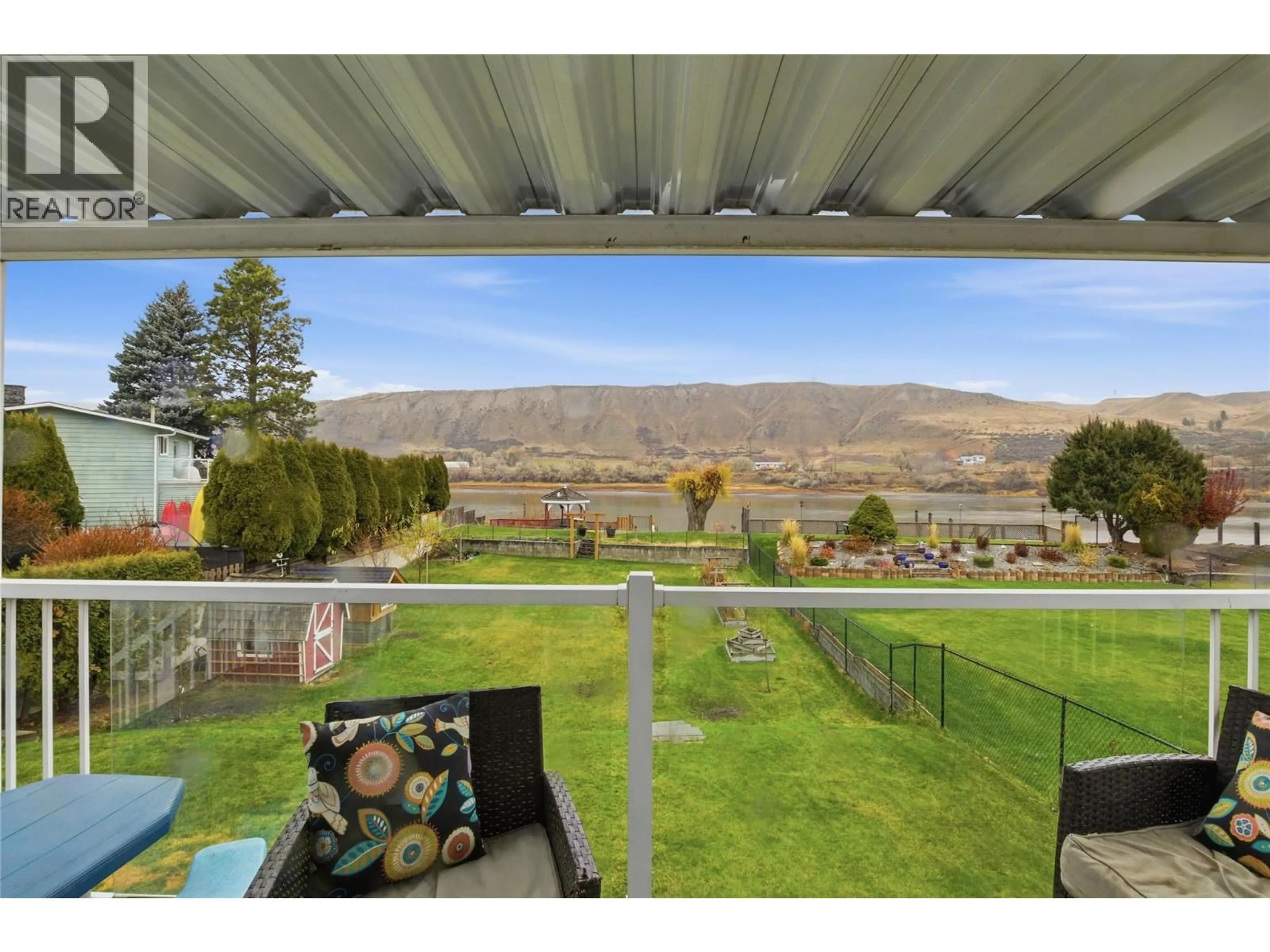 Patio, mountain view for 2578 THOMPSON DRIVE, Kamloops British Columbia V2C4L4