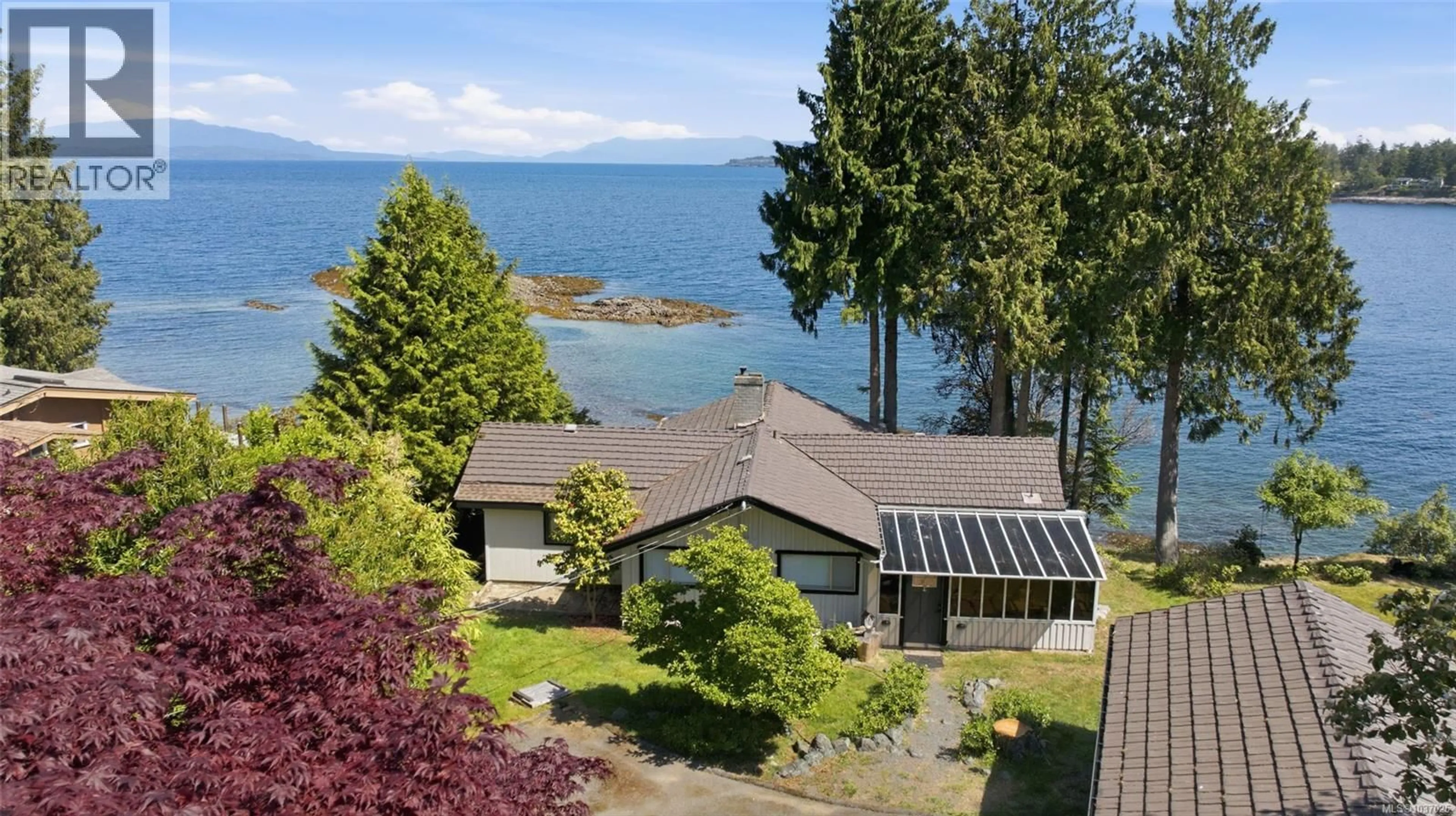 A pic from outside/outdoor area/front of a property/back of a property/a pic from drone, water/lake/river/ocean view for 1510 HAIDA WAY, Nanoose Bay British Columbia V9P9B5