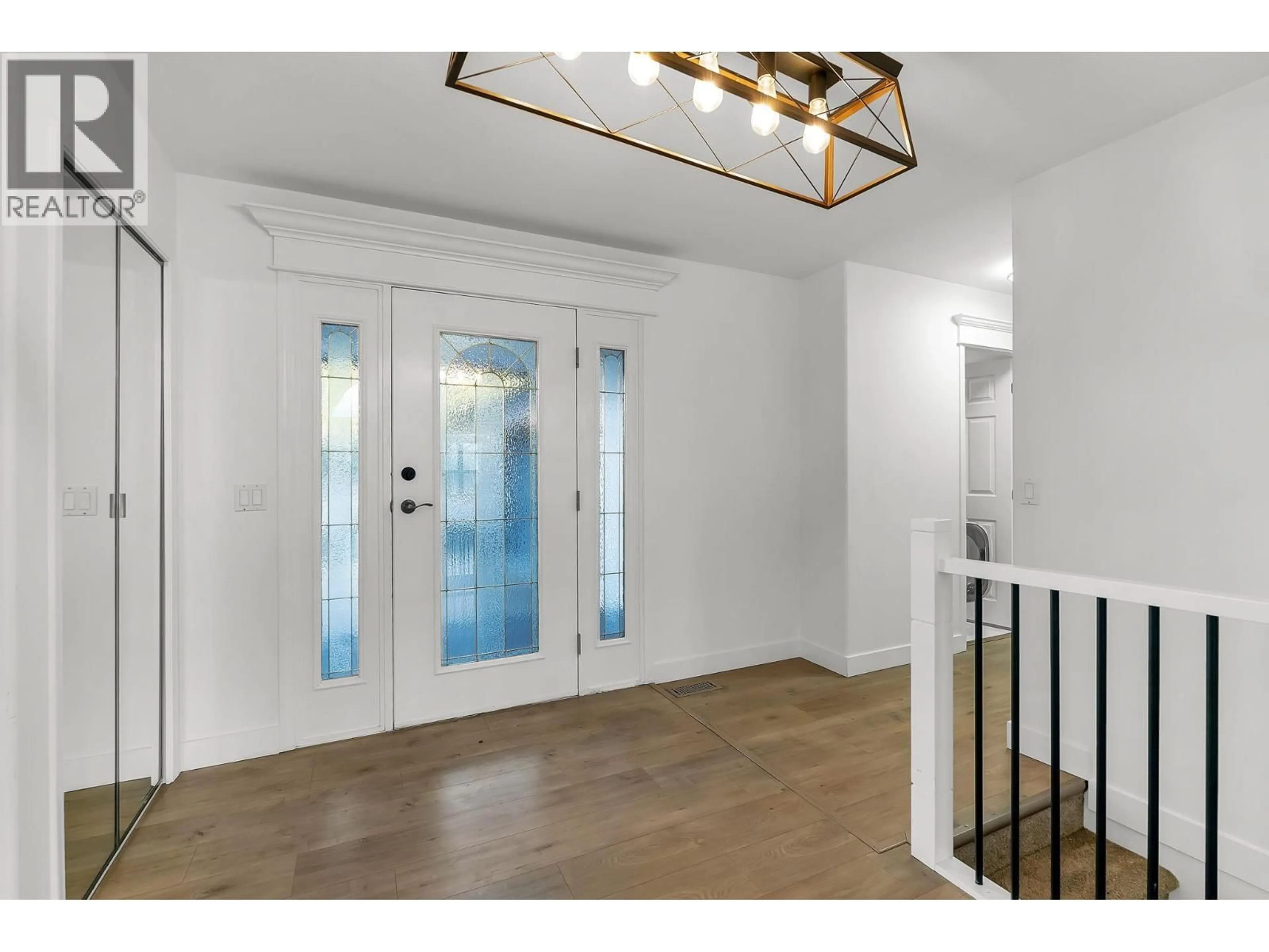 Indoor entryway for 1760 CAMP ROAD, Lake Country British Columbia V4V1N9