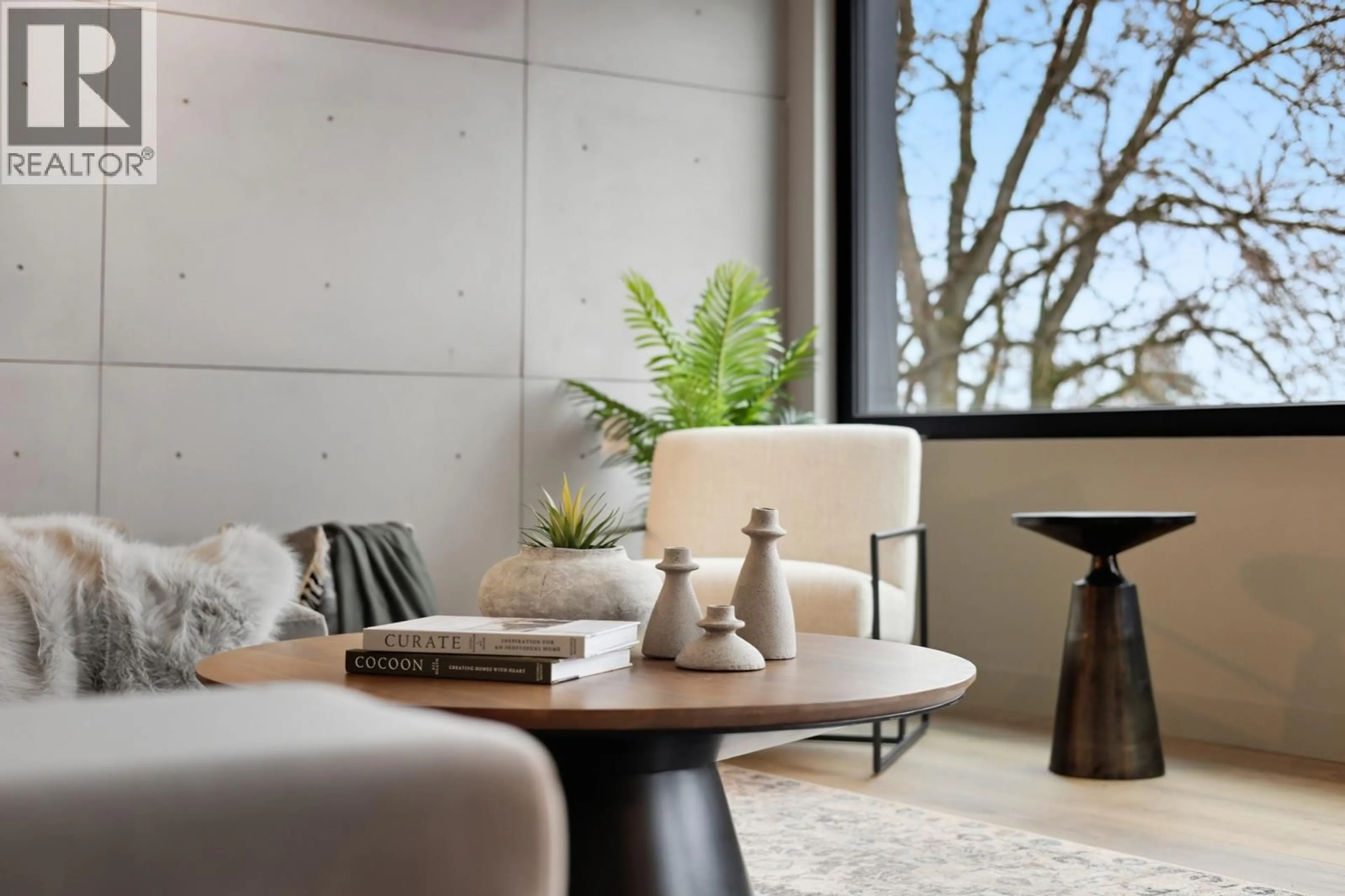 Living room with furniture, unknown for 614 COWAN STREET, Kamloops British Columbia V2C3G4