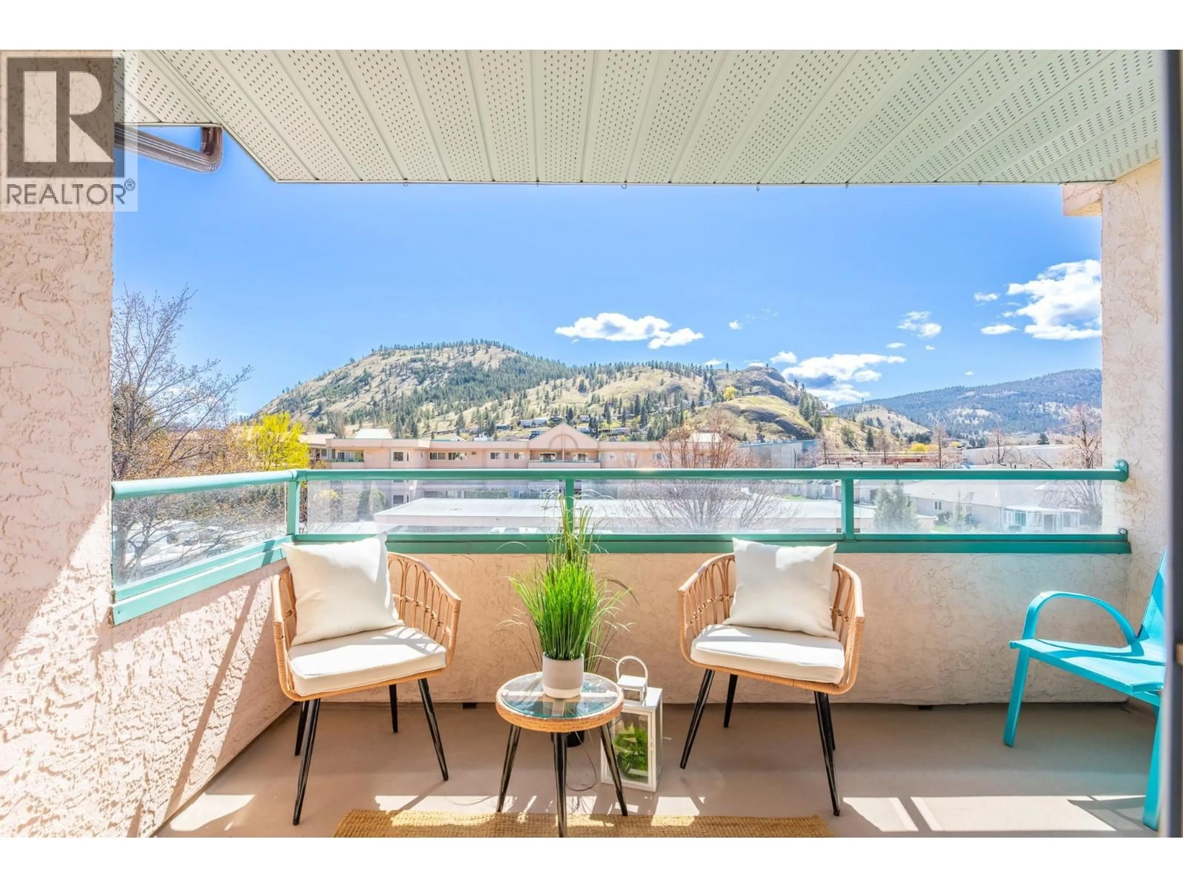 Balcony in the apartment, water/lake/river/ocean view for 305 - 8905 PINEO COURT, Summerland British Columbia V0H1Z5