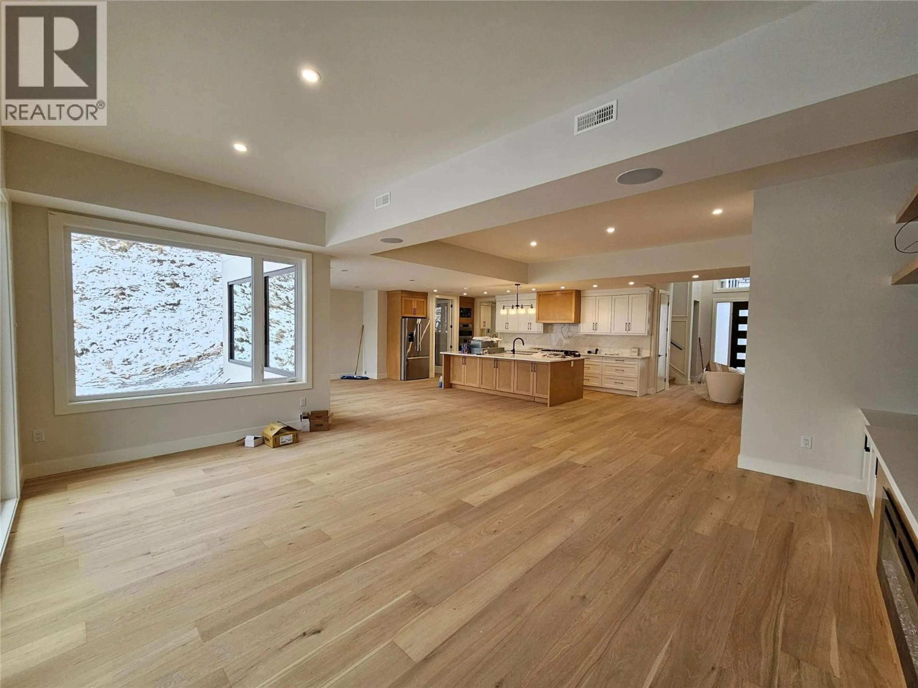 Open concept kitchen, unknown for 1122 CARNOUSTIE DRIVE, Kelowna British Columbia V1P0A3