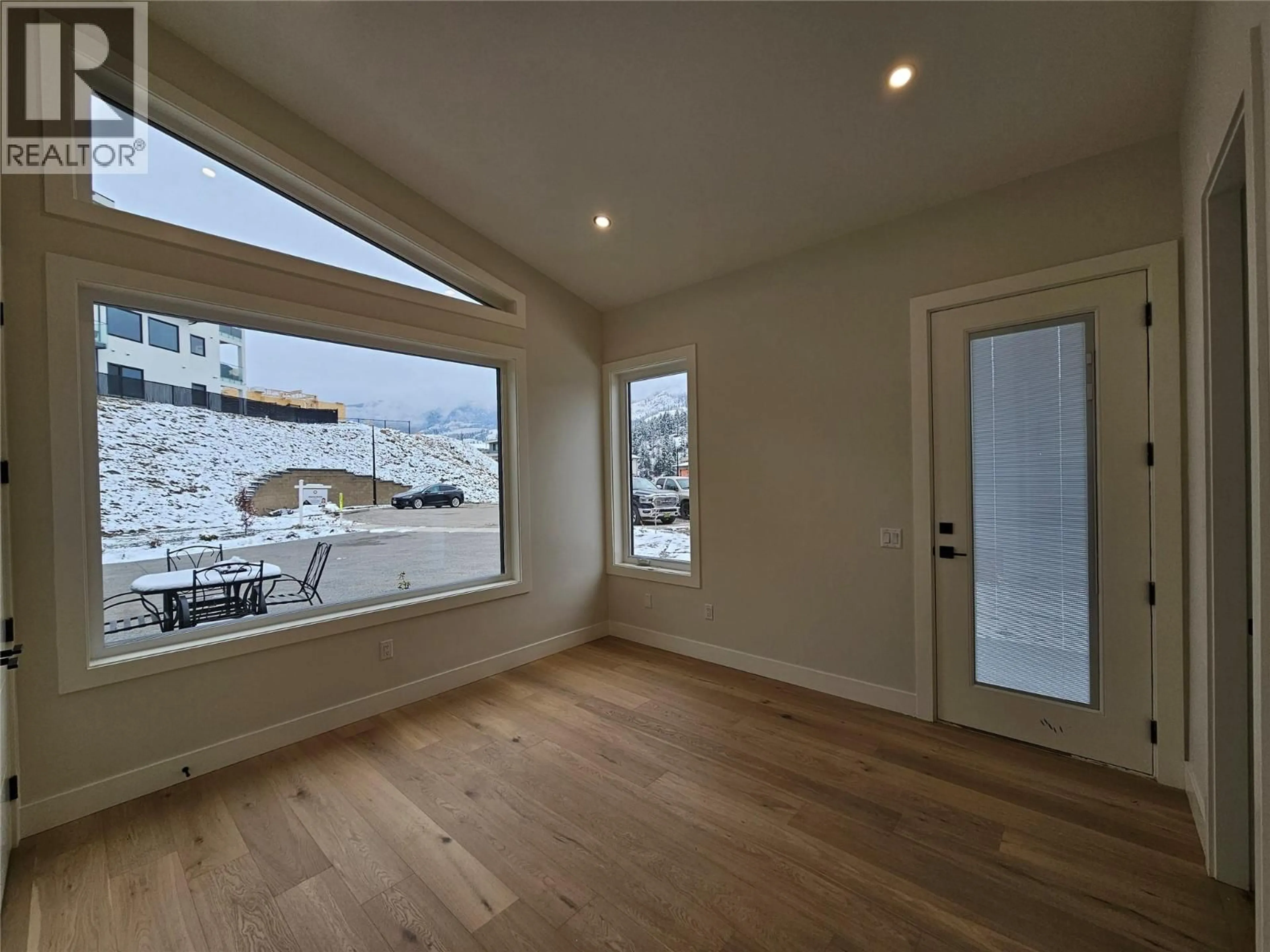 A pic of a room for 1122 CARNOUSTIE DRIVE, Kelowna British Columbia V1P0A3