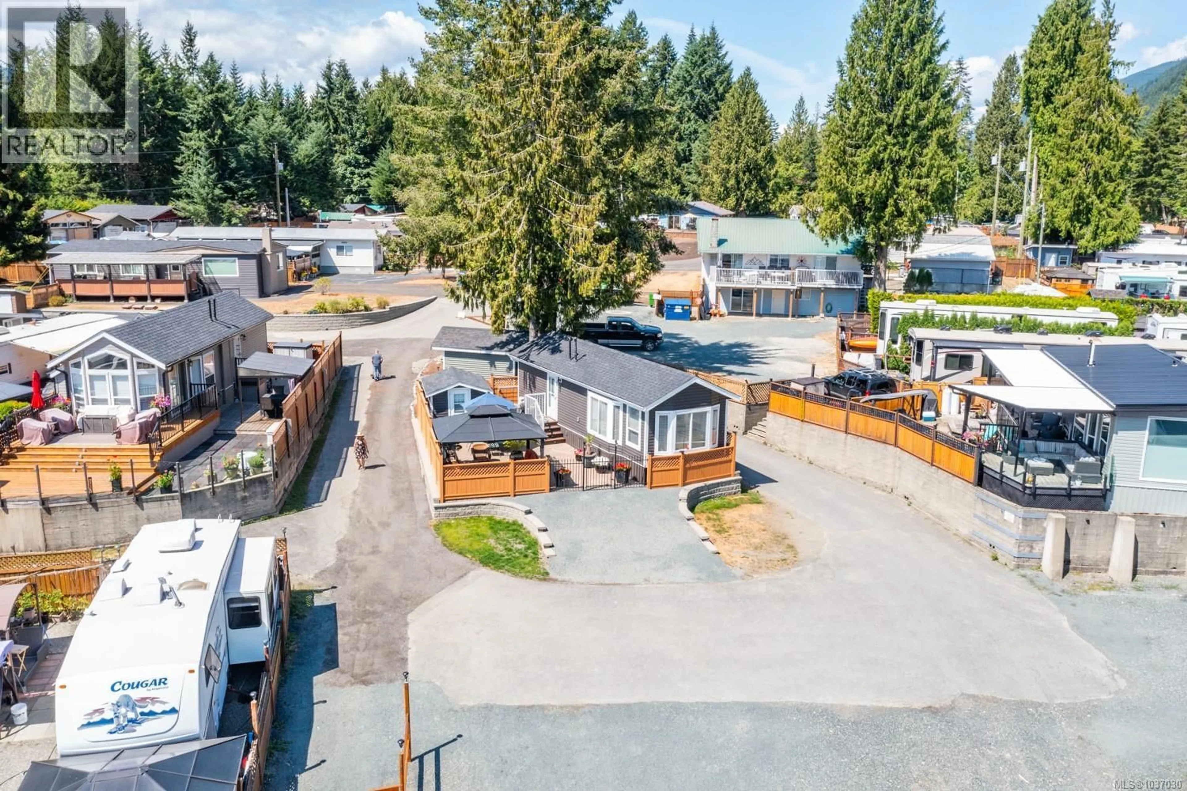 A pic from outside/outdoor area/front of a property/back of a property/a pic from drone, mountain view for 60 - 8389 SA-SEEN-OS ROAD, Youbou British Columbia V0R3E1