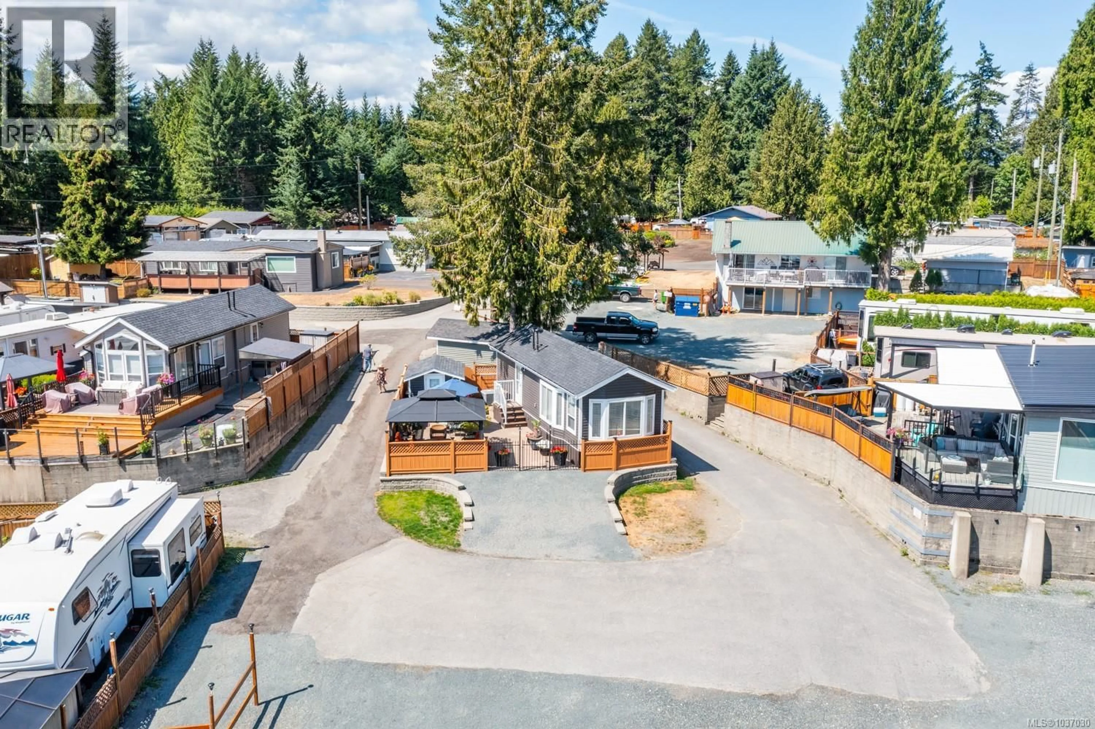 A pic from outside/outdoor area/front of a property/back of a property/a pic from drone, mountain view for 60 - 8389 SA-SEEN-OS ROAD, Youbou British Columbia V0R3E1