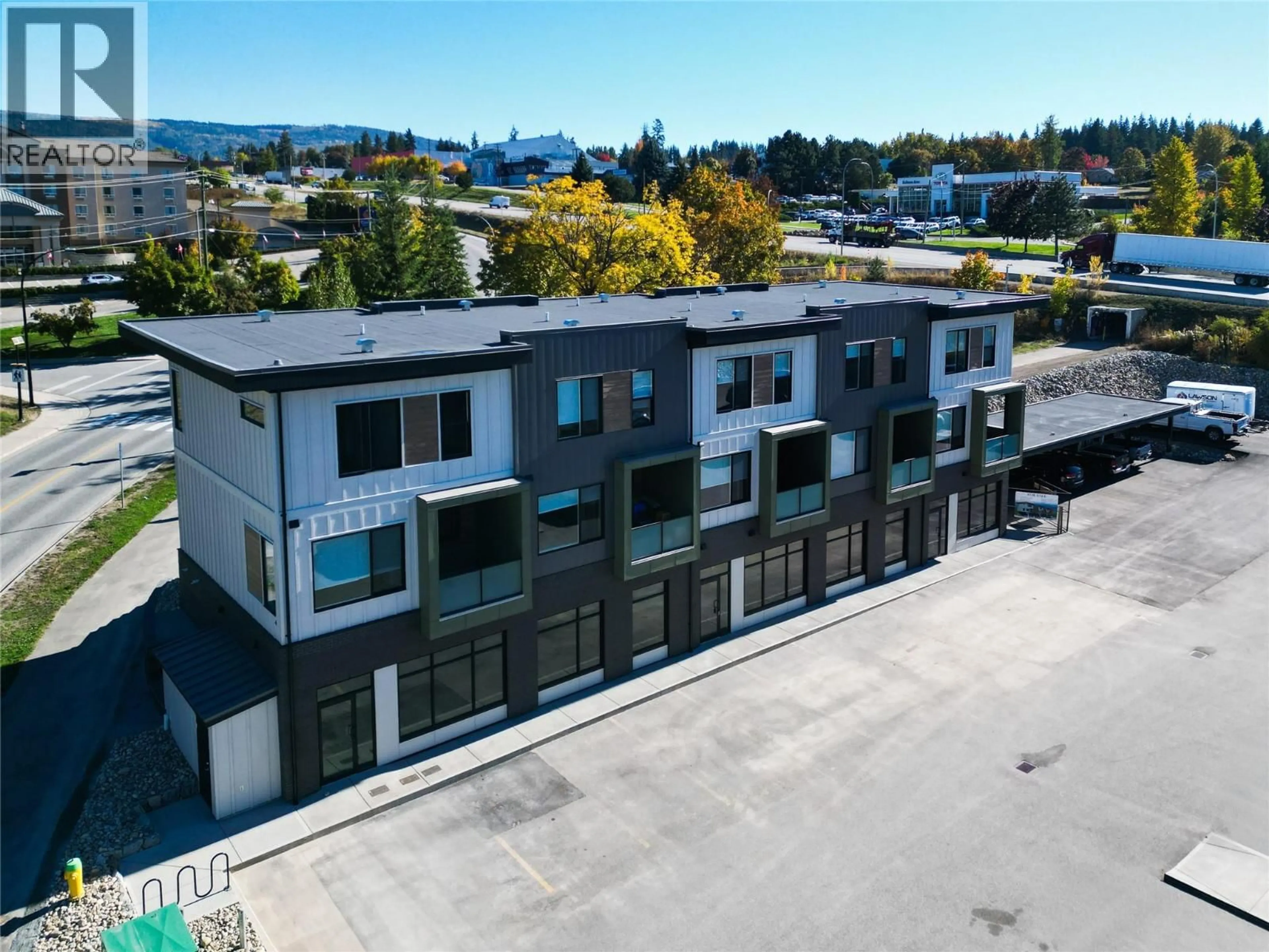 A pic from outside/outdoor area/front of a property/back of a property/a pic from drone, unknown for B102 - 2110 11 AVENUE NORTHEAST, Salmon Arm British Columbia V1E2J4