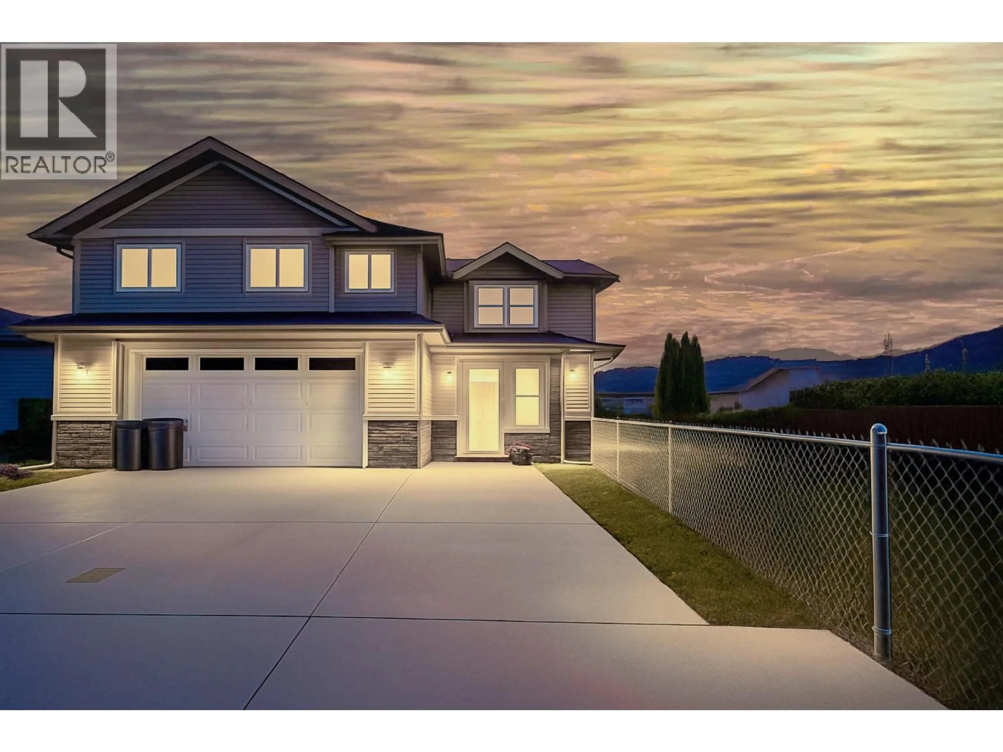 Home with vinyl exterior material, mountain view for 1890B SAGE STREET, Merritt British Columbia V1K1G3