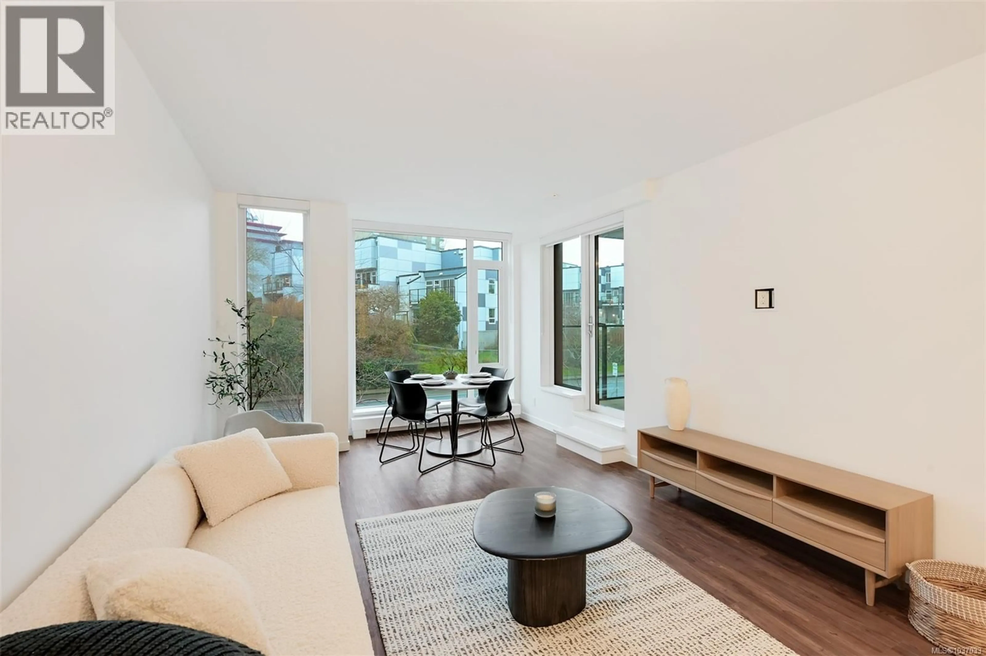 Living room with furniture, unknown for 204 - 363 TYEE ROAD, Victoria British Columbia V9A0B5