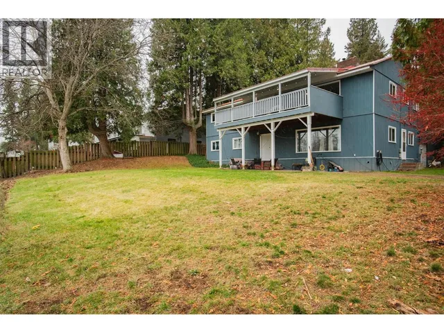 701 10TH AVENUE, Castlegar 3