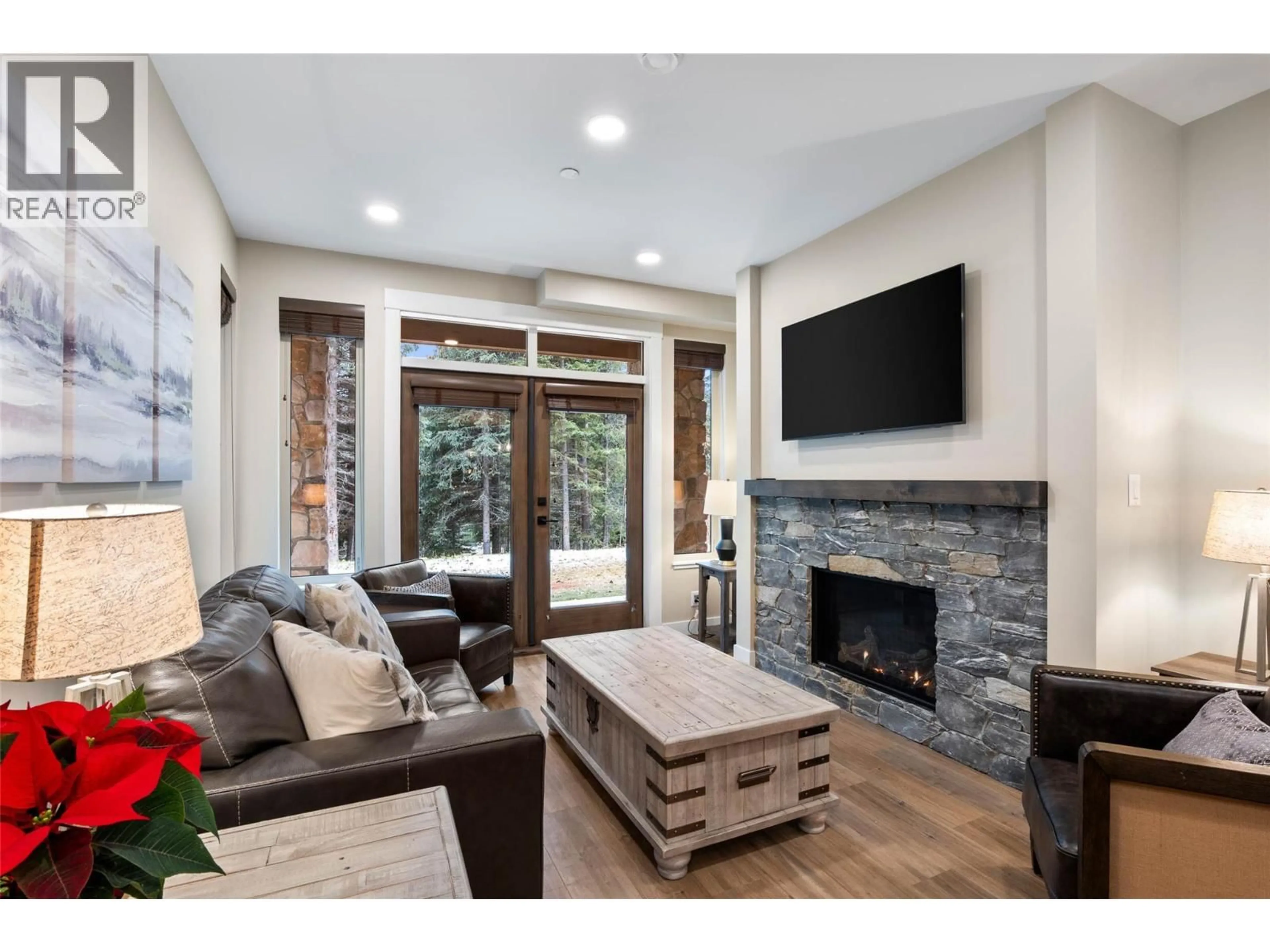 Living room with furniture, unknown for 5 - 5050 VALLEY DRIVE, Sun Peaks British Columbia V0E5N0