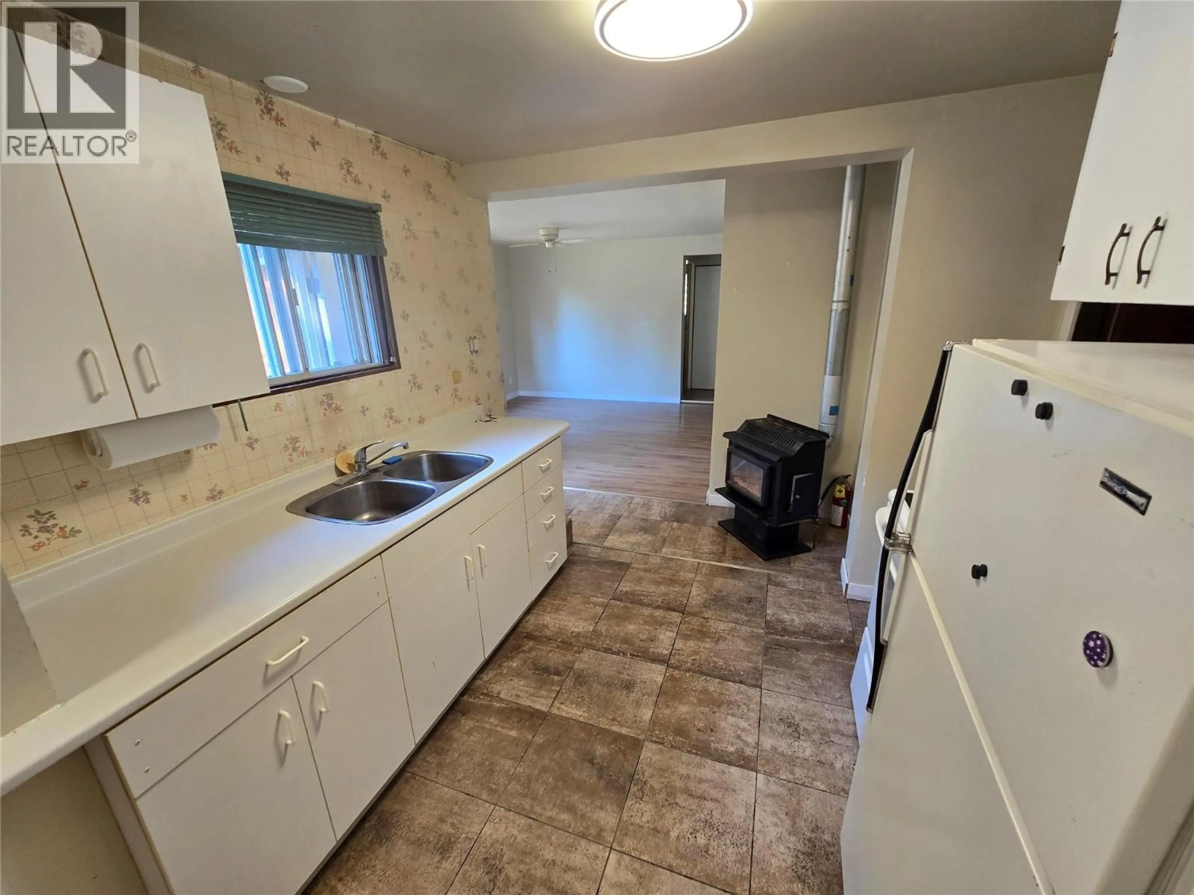 Unknown for 404 HAYWOOD ROAD, Clearwater British Columbia V0E1N1