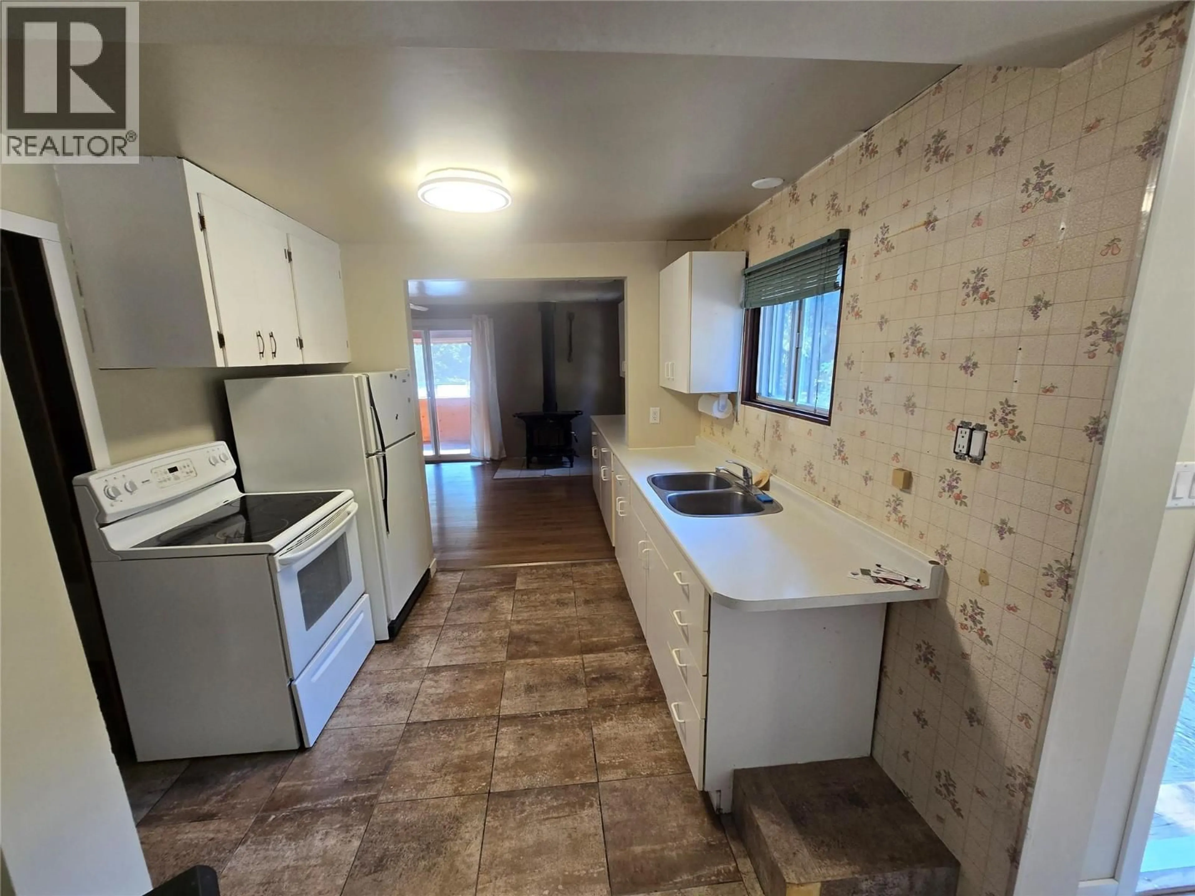 A pic of a room for 404 HAYWOOD ROAD, Clearwater British Columbia V0E1N1