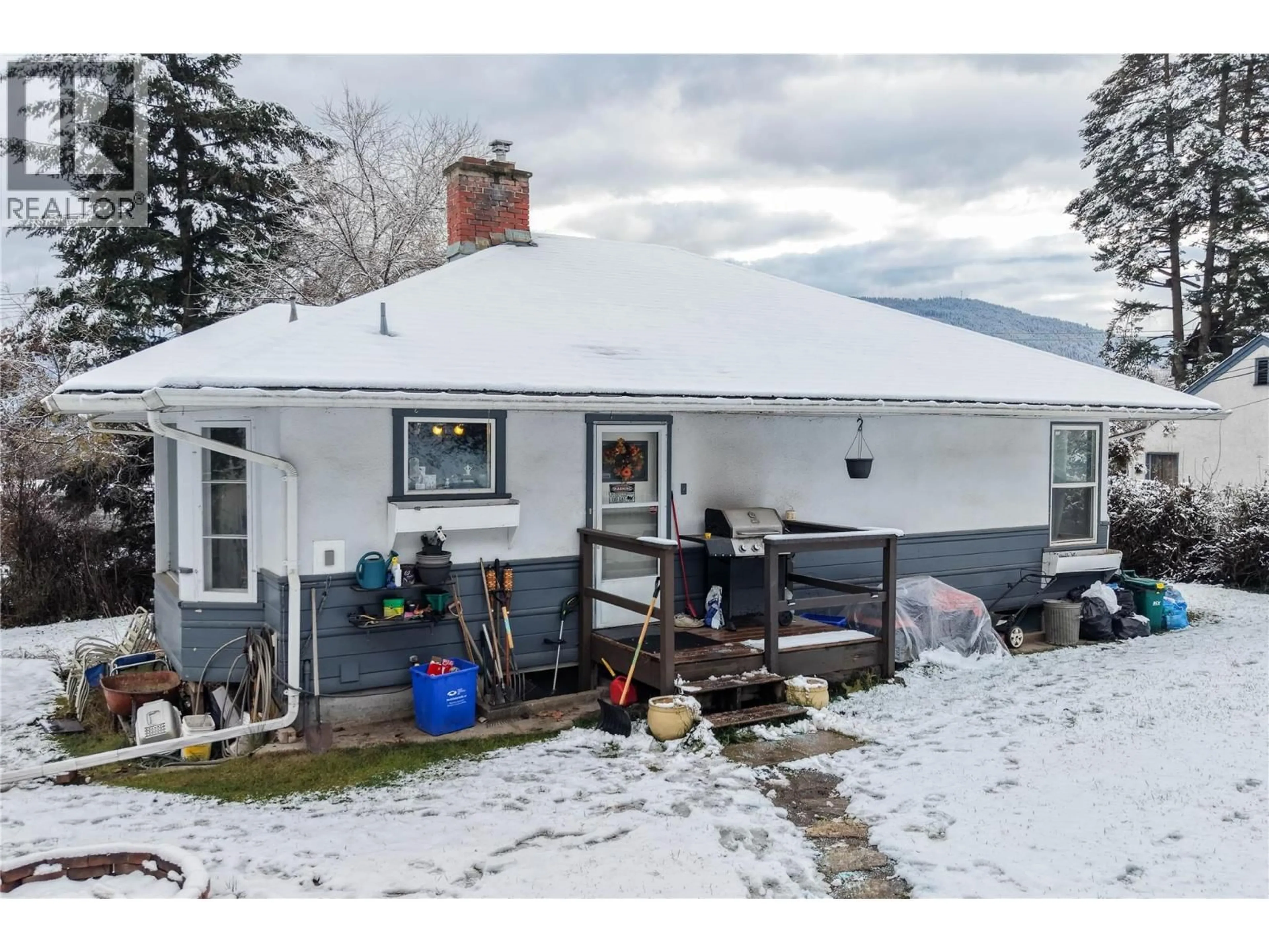A pic from outside/outdoor area/front of a property/back of a property/a pic from drone, mountain view for 2017 CATT AVENUE, Lumby British Columbia V0E2G0