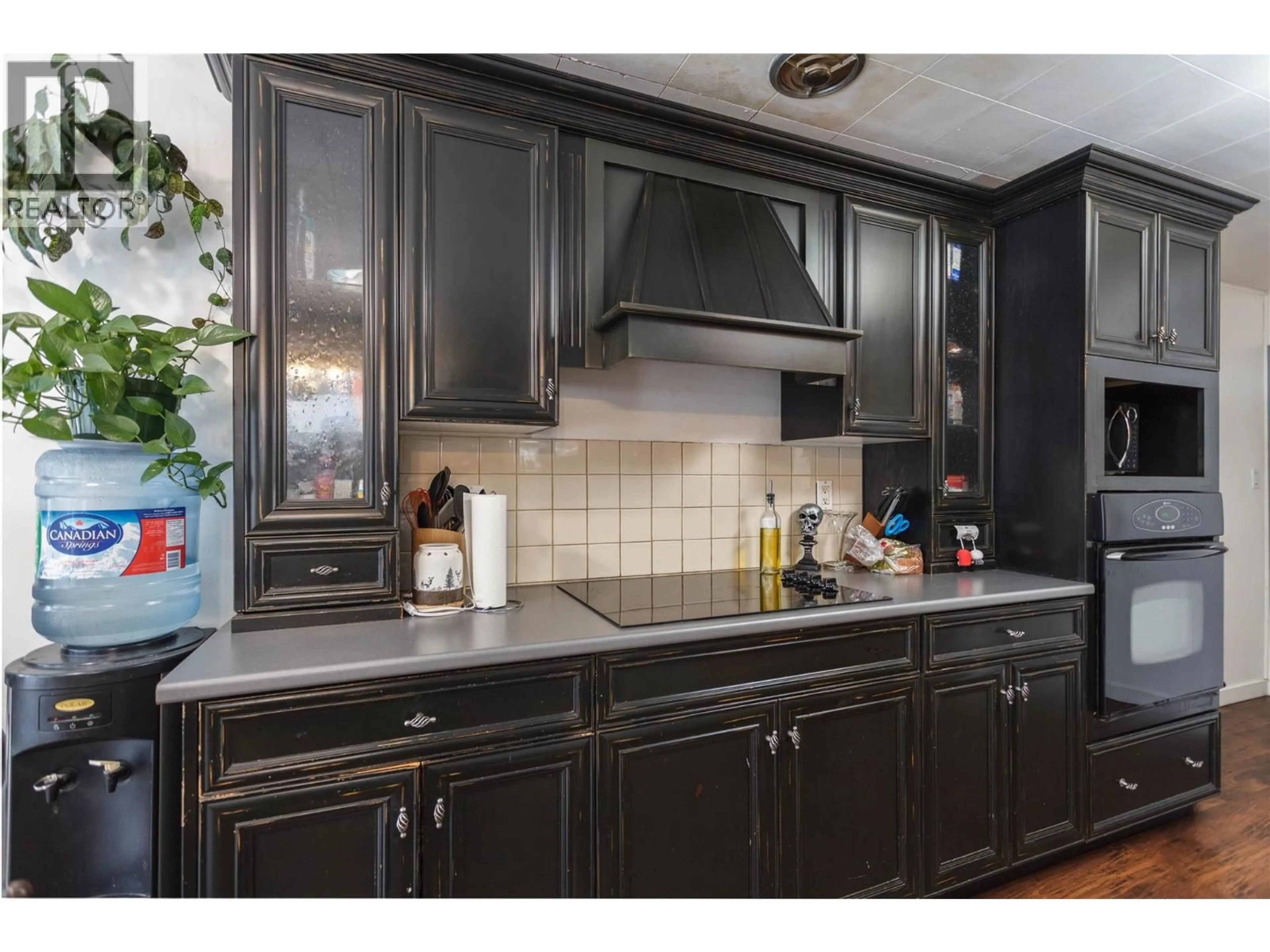 Standard kitchen, unknown for 2017 CATT AVENUE, Lumby British Columbia V0E2G0