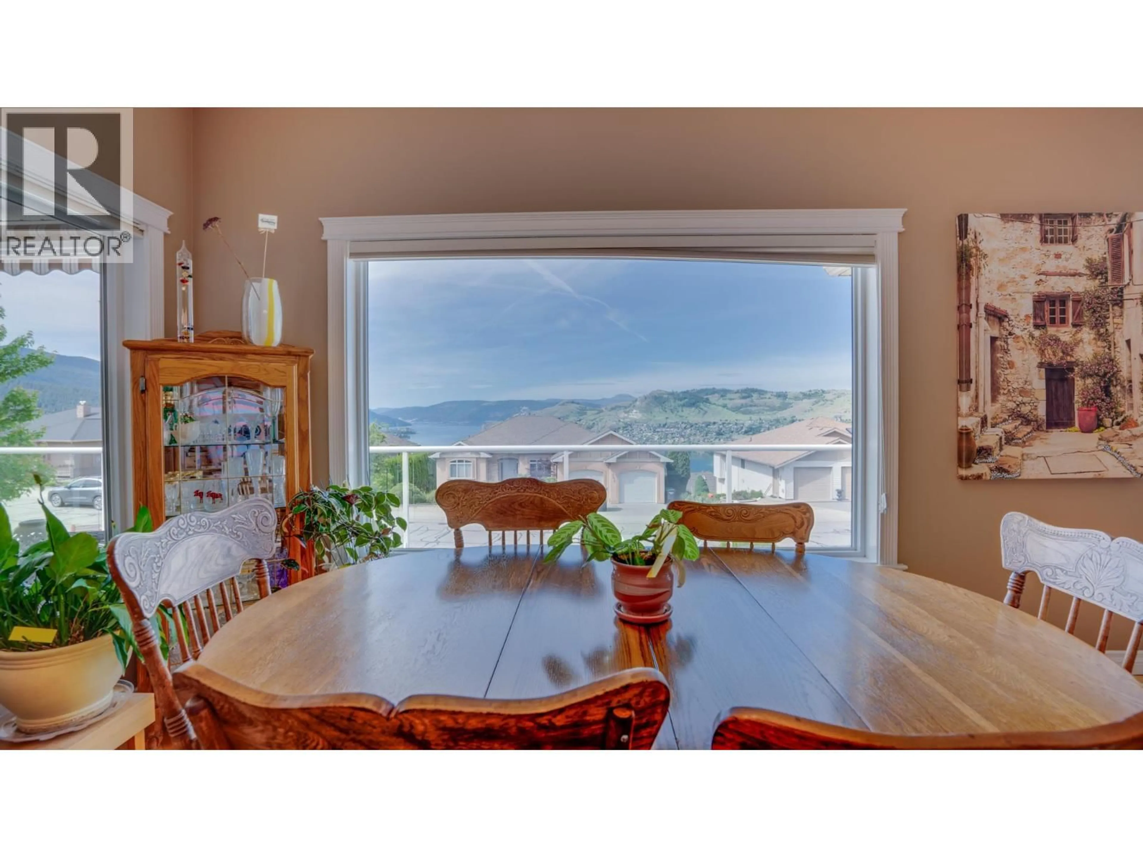 Dining room, ceramic/tile floor for 667 MT. YORK DRIVE, Coldstream British Columbia V1B3X2