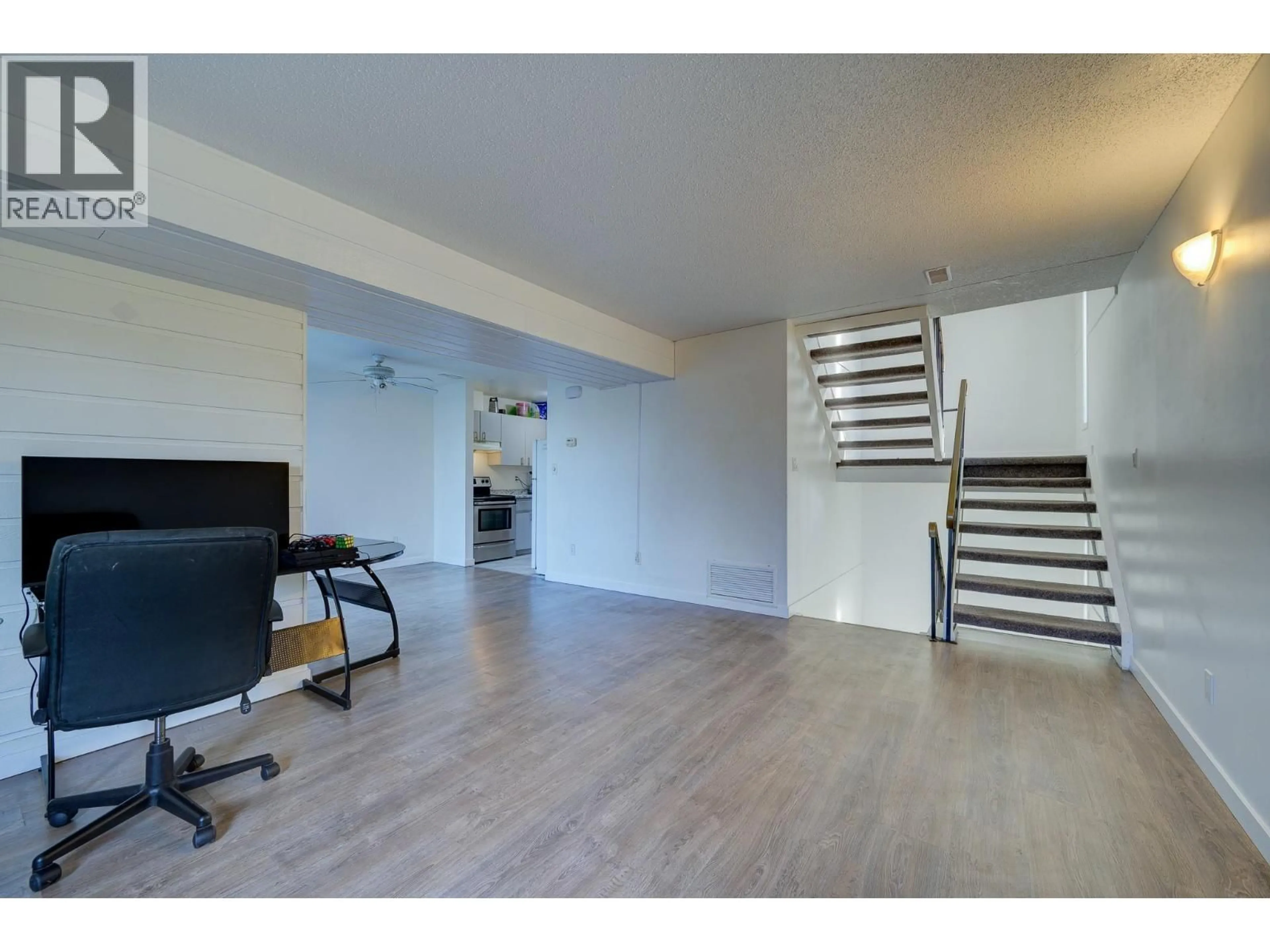 A pic of a room for 53 - 1435 SUMMIT DRIVE, Kamloops British Columbia V2E1S4