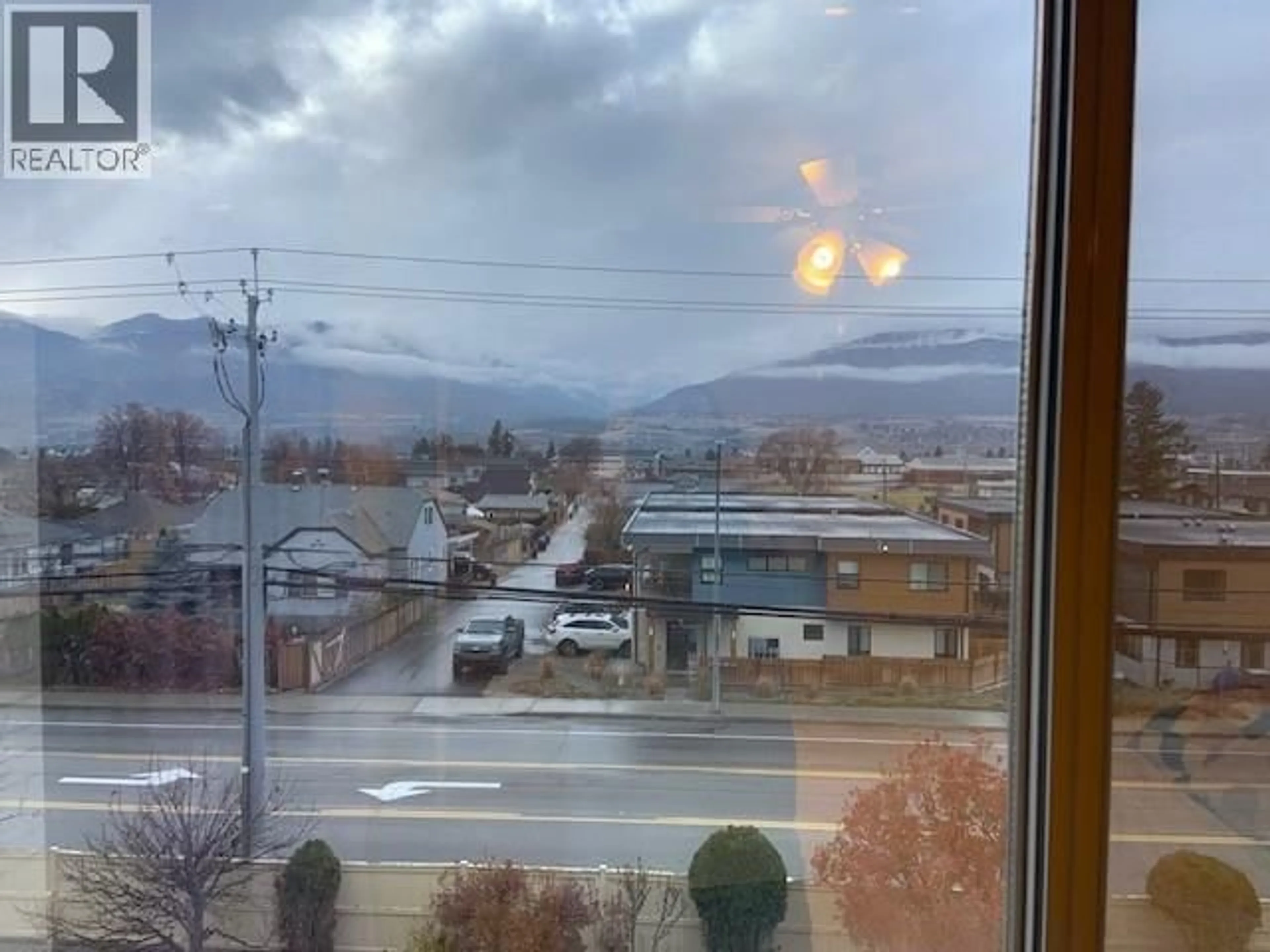 Blurry image for 304 - 965 KING STREET, Penticton British Columbia V2A8J4