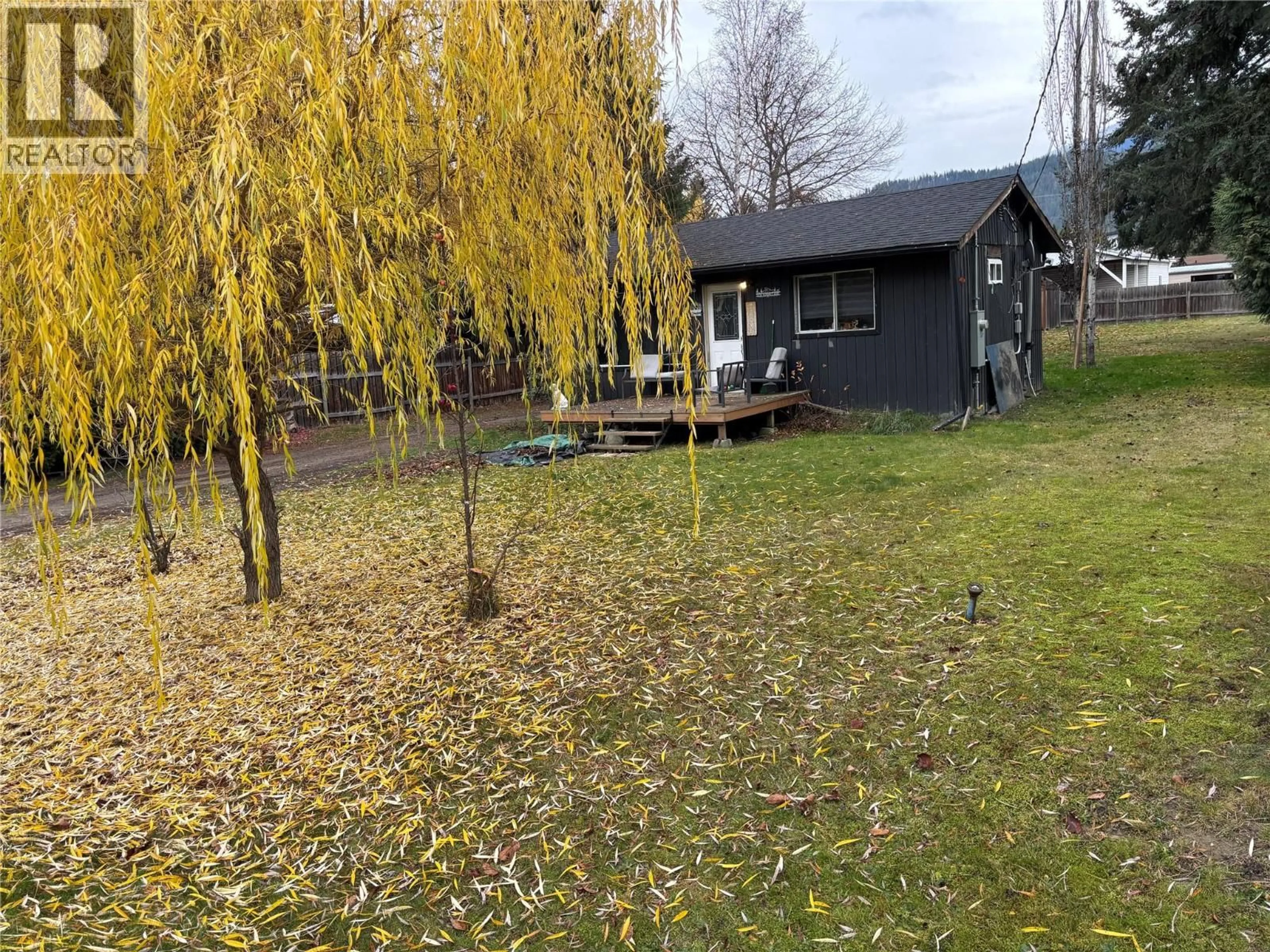 A pic from outside/outdoor area/front of a property/back of a property/a pic from drone, forest/trees view for 1233 TUNNEY AVENUE, Sicamous British Columbia V0E2V1