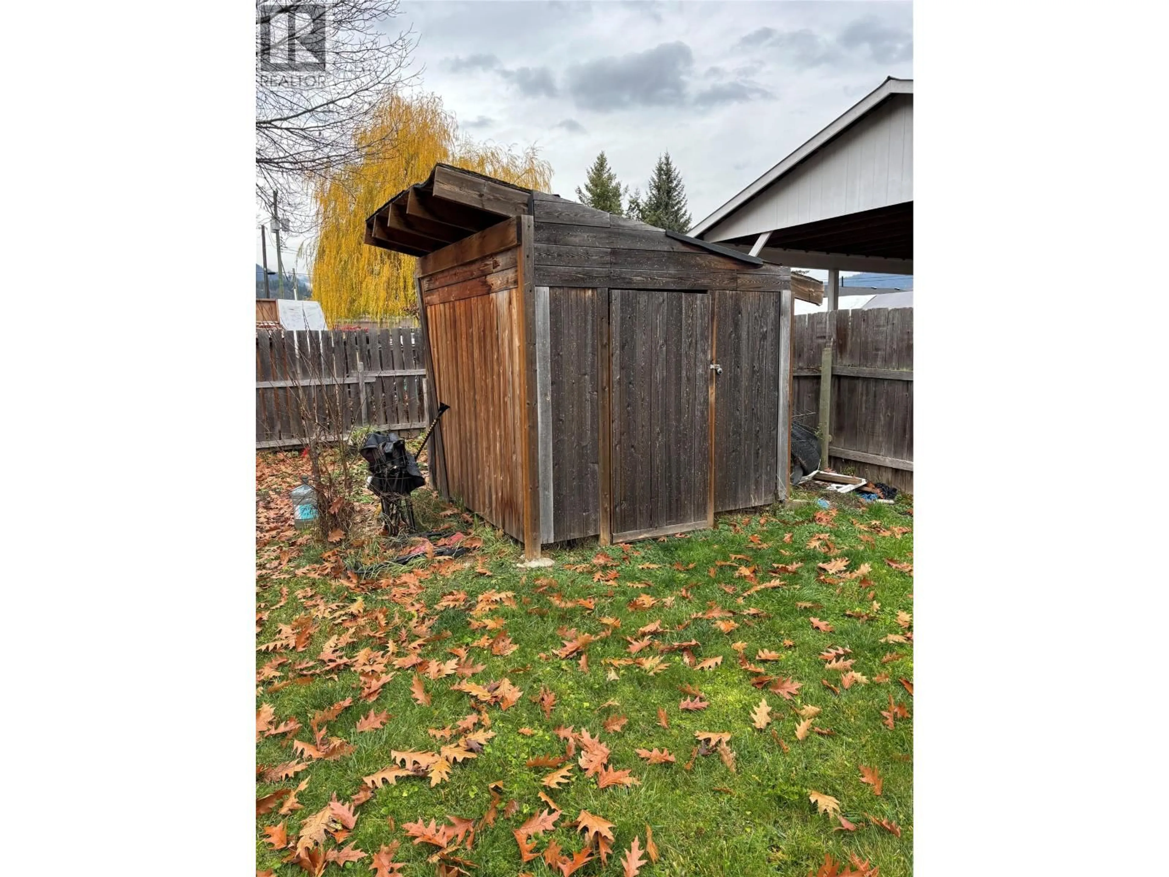 Shed for 1233 TUNNEY AVENUE, Sicamous British Columbia V0E2V1