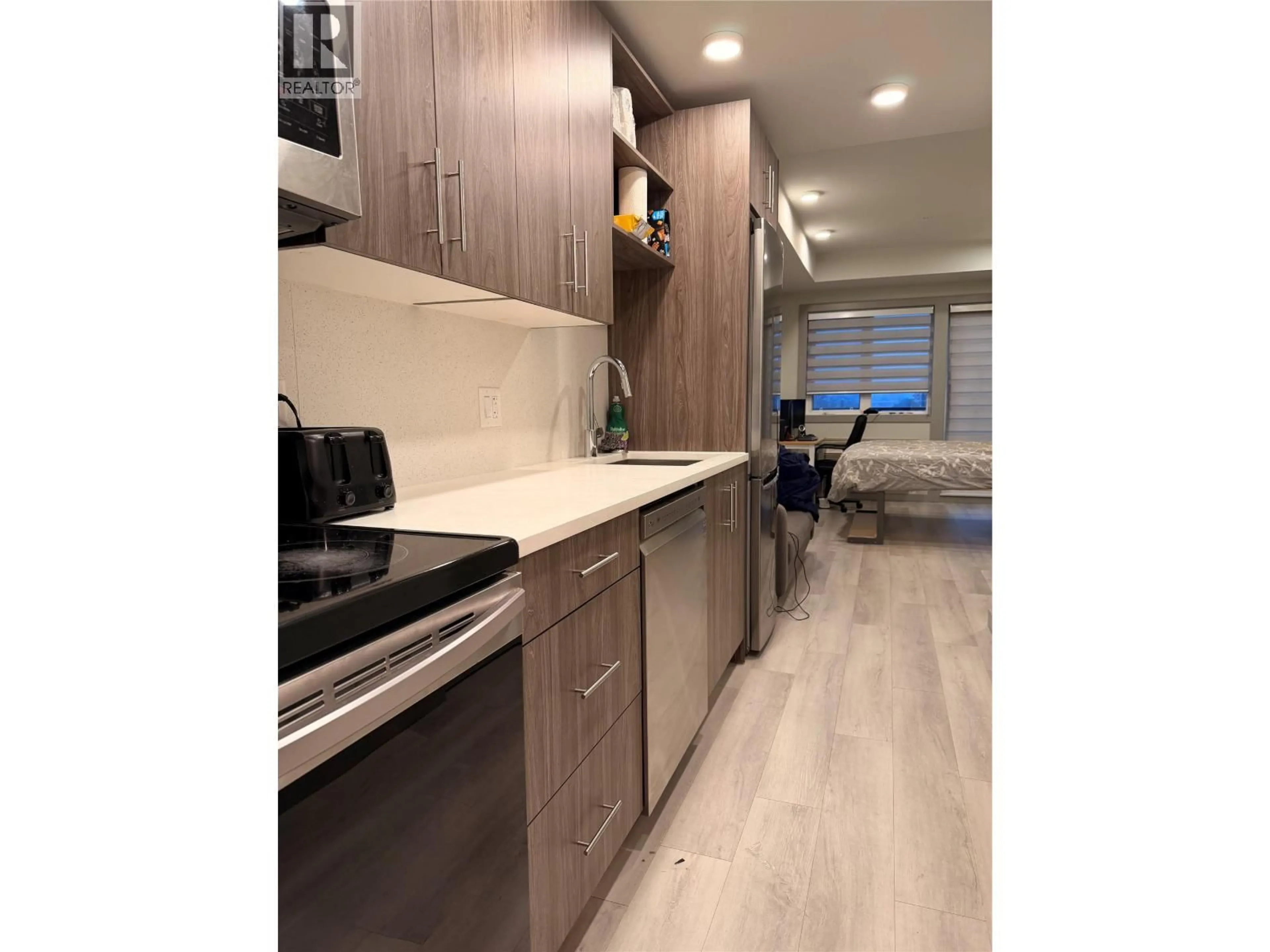 Unknown for PH14 - 345 DOUGALL ROAD NORTH, Kelowna British Columbia V1X3K8