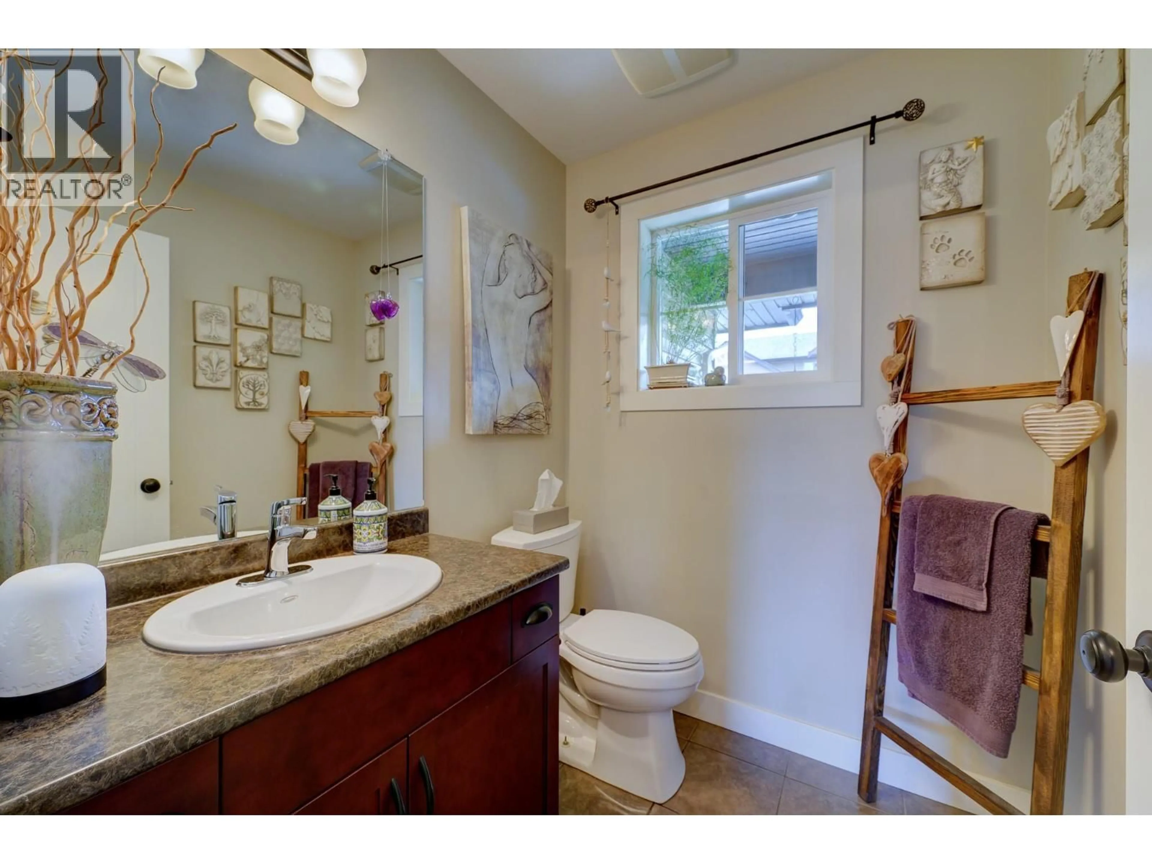 Standard bathroom, ceramic/tile floor for 7 - 3031 WESTSYDE ROAD, Kamloops British Columbia V2B0E4