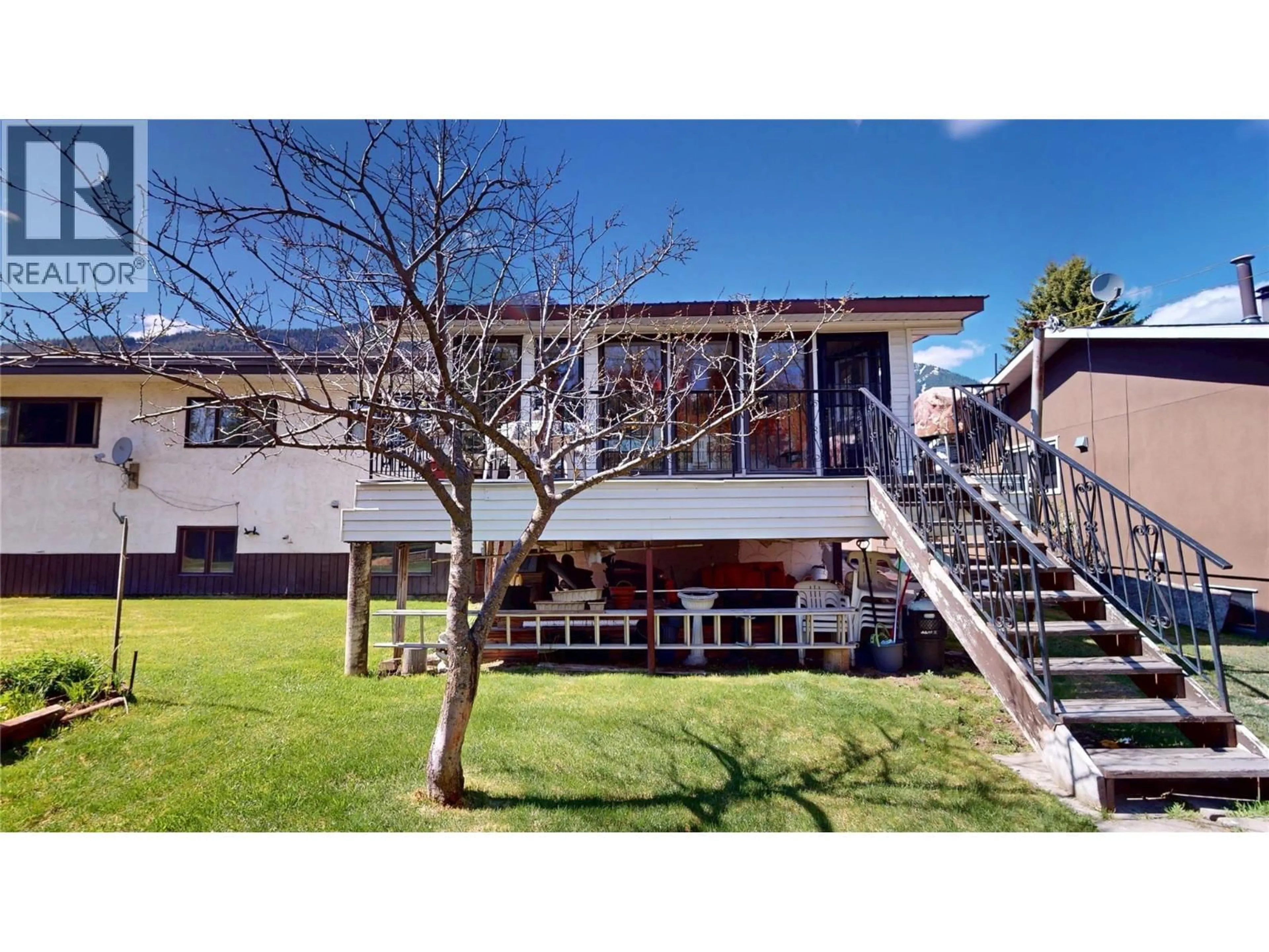 A pic from outside/outdoor area/front of a property/back of a property/a pic from drone, building for 1698 MCKENZIE ROAD, Fernie British Columbia V0B1M5