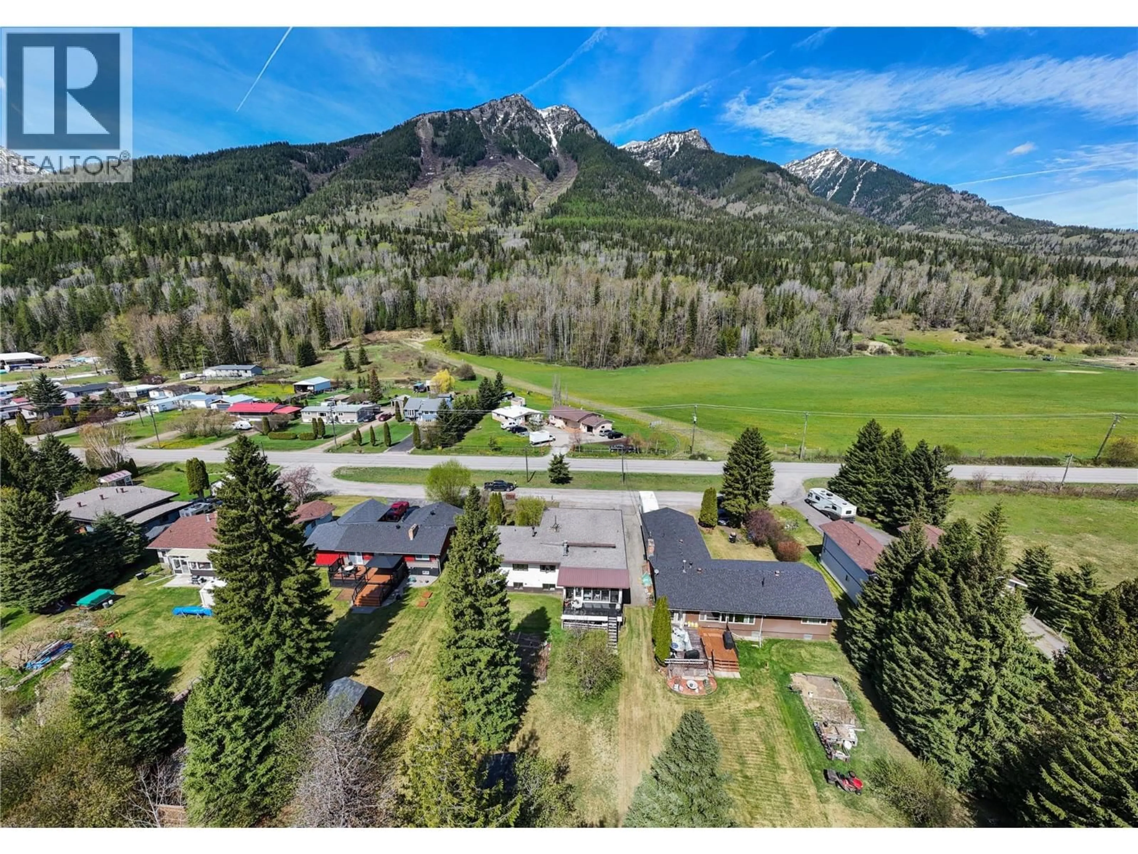 A pic from outside/outdoor area/front of a property/back of a property/a pic from drone, mountain view for 1698 MCKENZIE ROAD, Fernie British Columbia V0B1M5