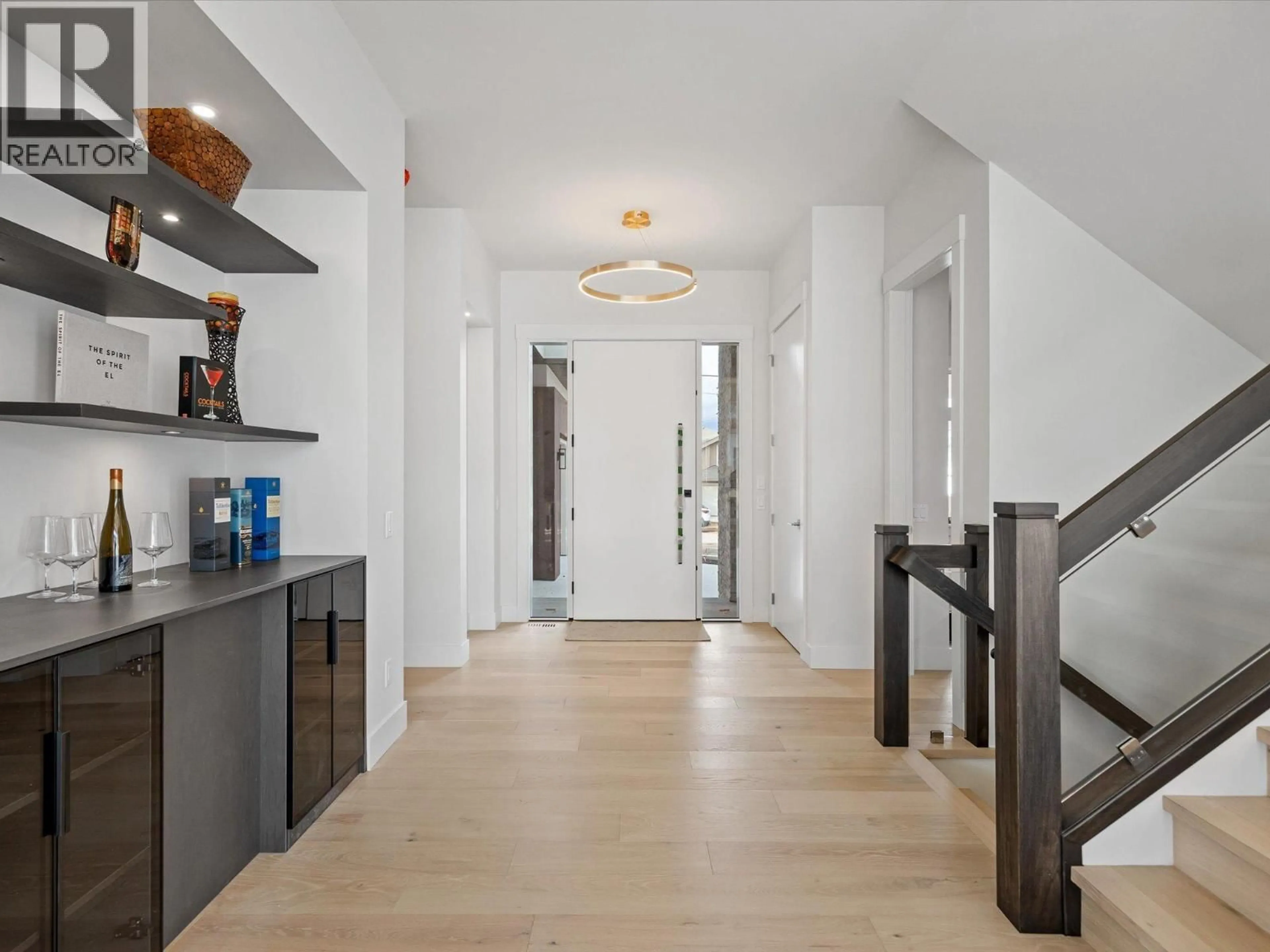 Indoor entryway for 4619 FORDHAM ROAD, Kelowna British Columbia V1W1P1