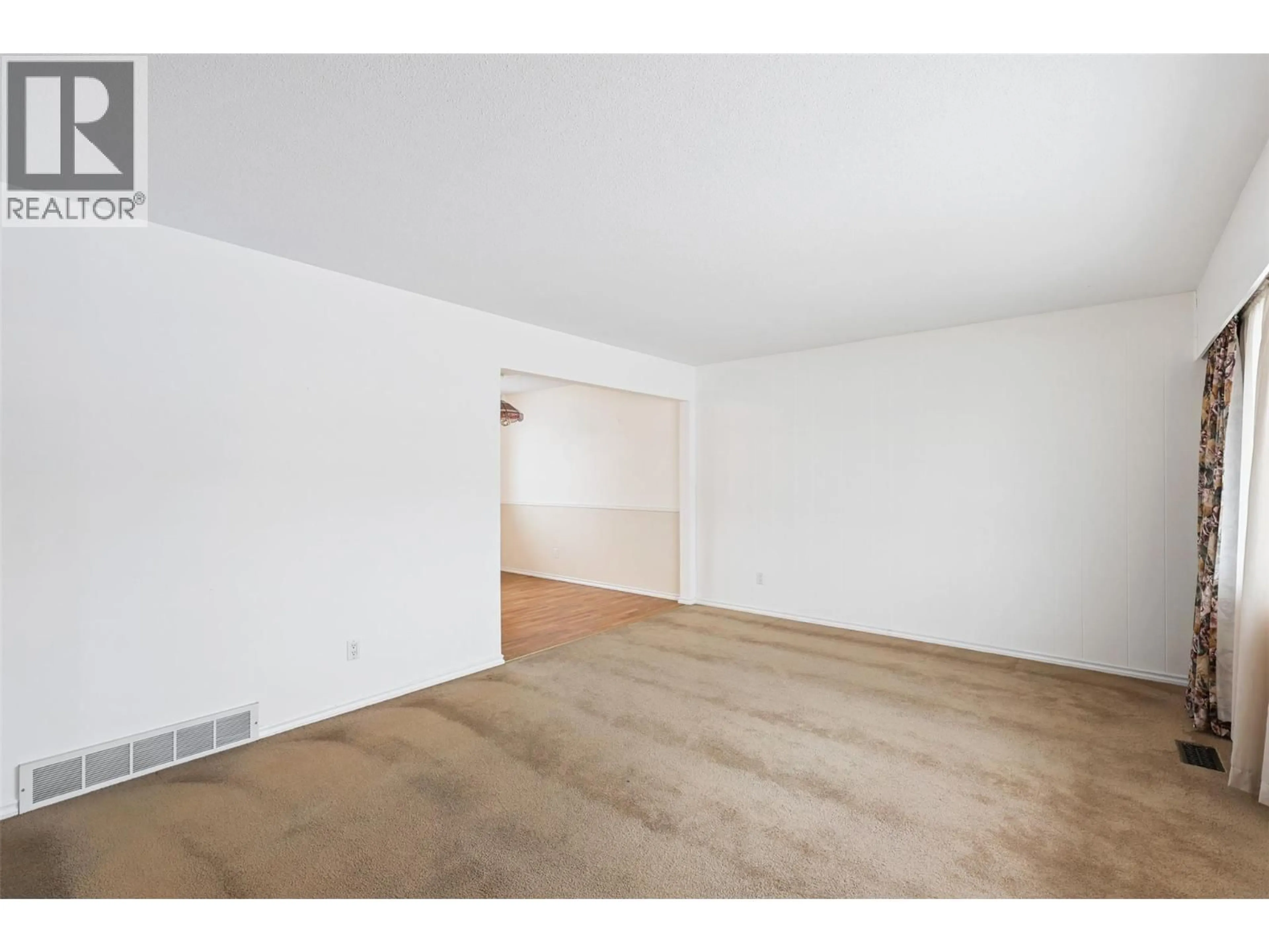 A pic of a room for 919 CRANBROOK PLACE, Kamloops British Columbia V2B2A8