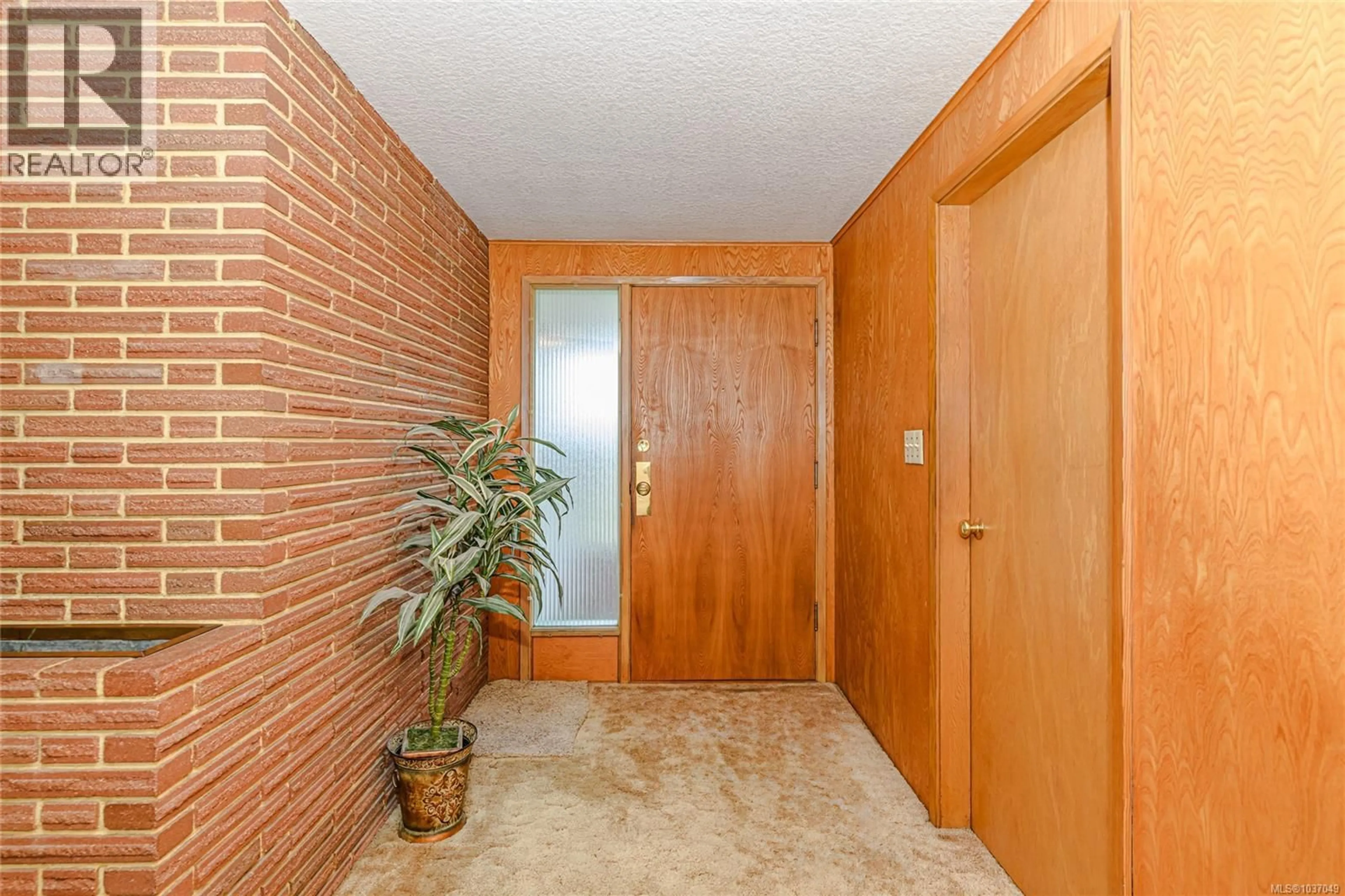 Unknown for 3785 RAYMOND STREET SOUTH, Saanich British Columbia V8Z4K2