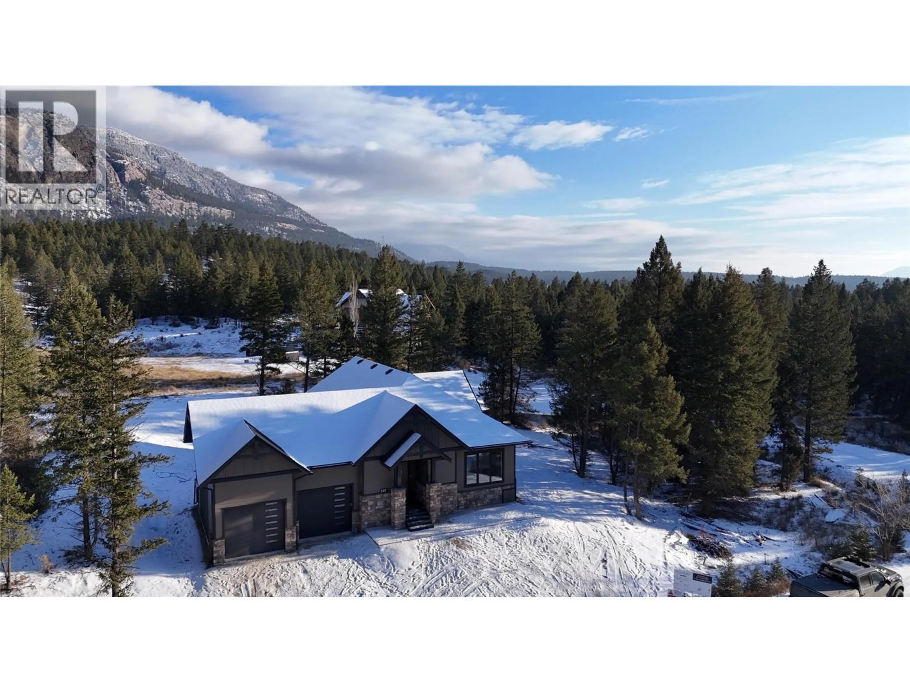 A pic from outside/outdoor area/front of a property/back of a property/a pic from drone, mountain view for 5072 BERLAND BEND, Windermere British Columbia V0A1K3