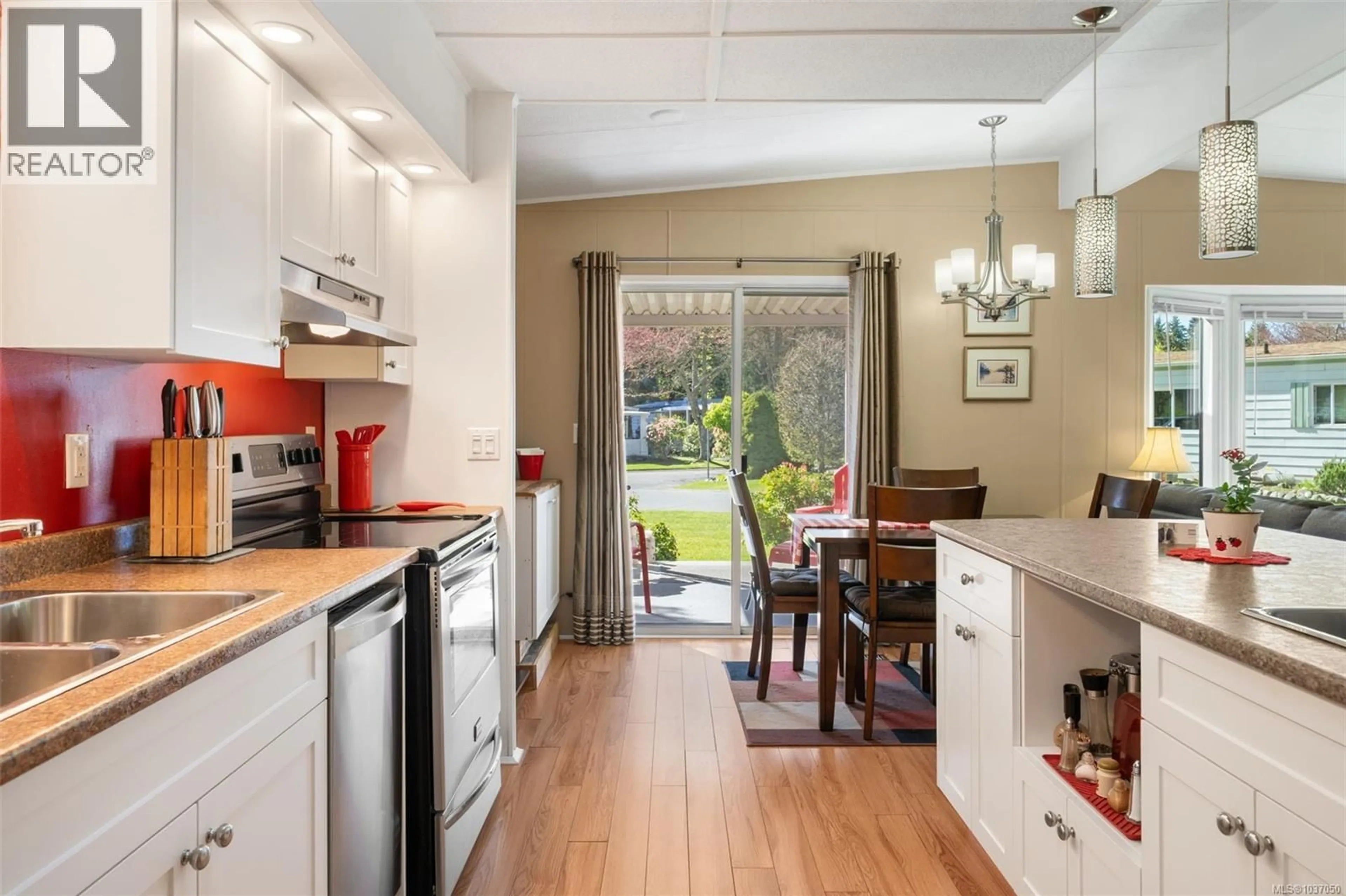 Unknown for 2129 SUMMERGATE BOULEVARD, Sidney British Columbia V8L4K9
