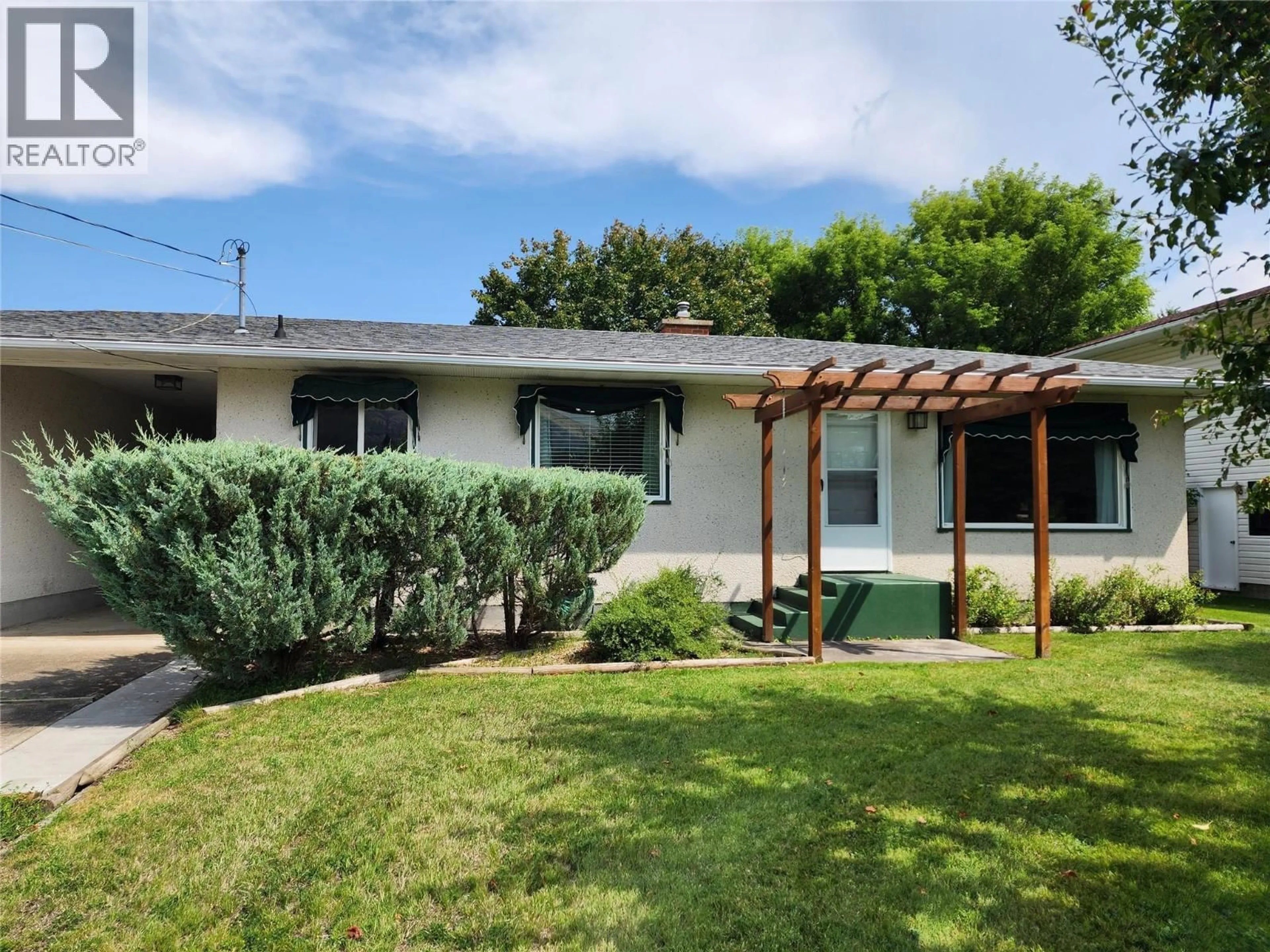 A pic from outside/outdoor area/front of a property/back of a property/a pic from drone, street for 6210 YORK ROAD, Grand Forks British Columbia V0H1H2