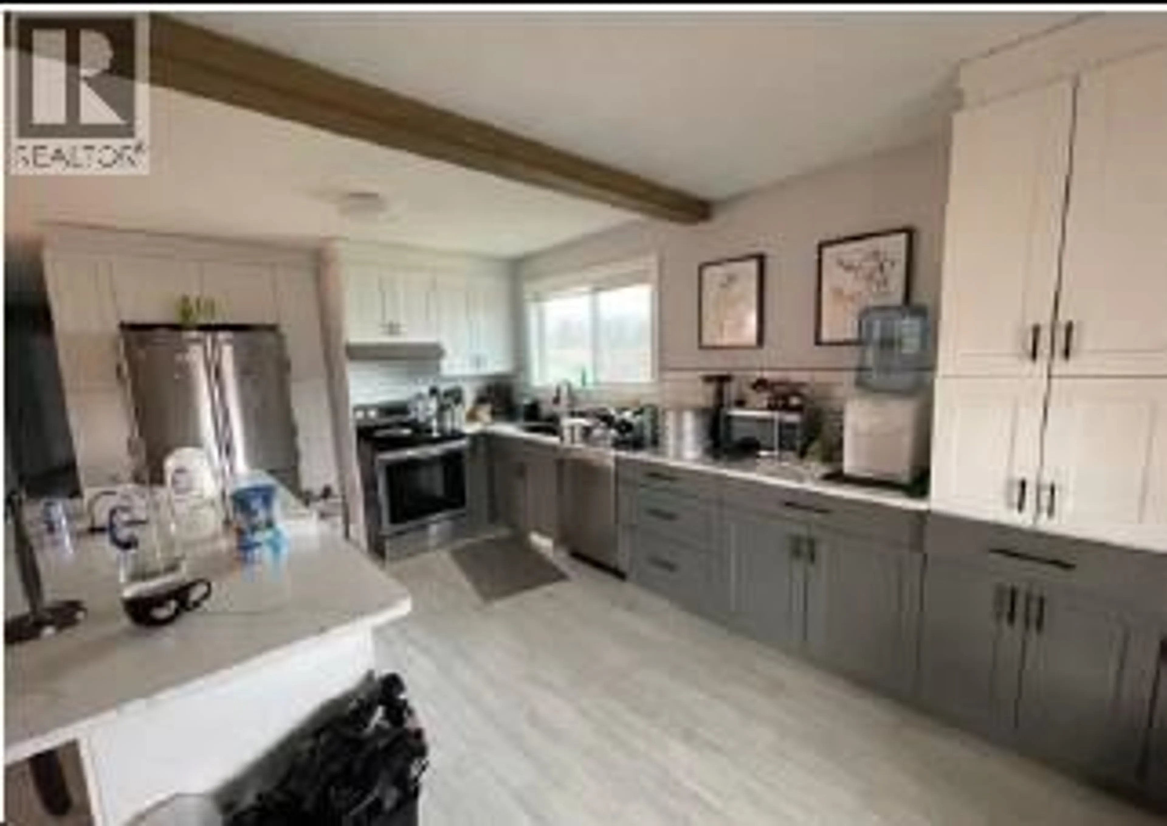 Open concept kitchen, unknown for 714 YOUNG ROAD, Kelowna British Columbia V1W1A8