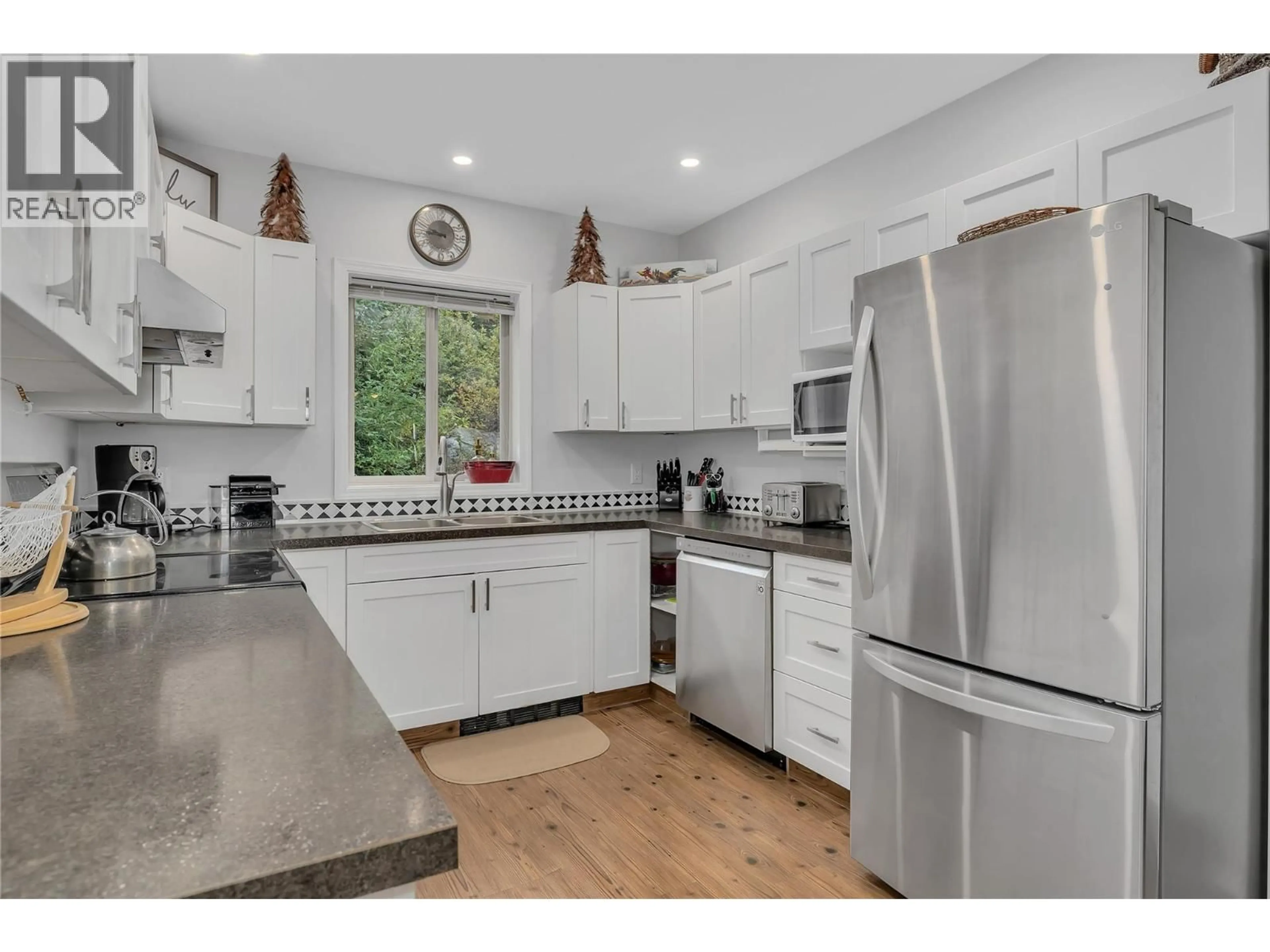 Open concept kitchen, unknown for A - 5882 SNOW PINES CRESCENT, Kelowna British Columbia V1P1T4